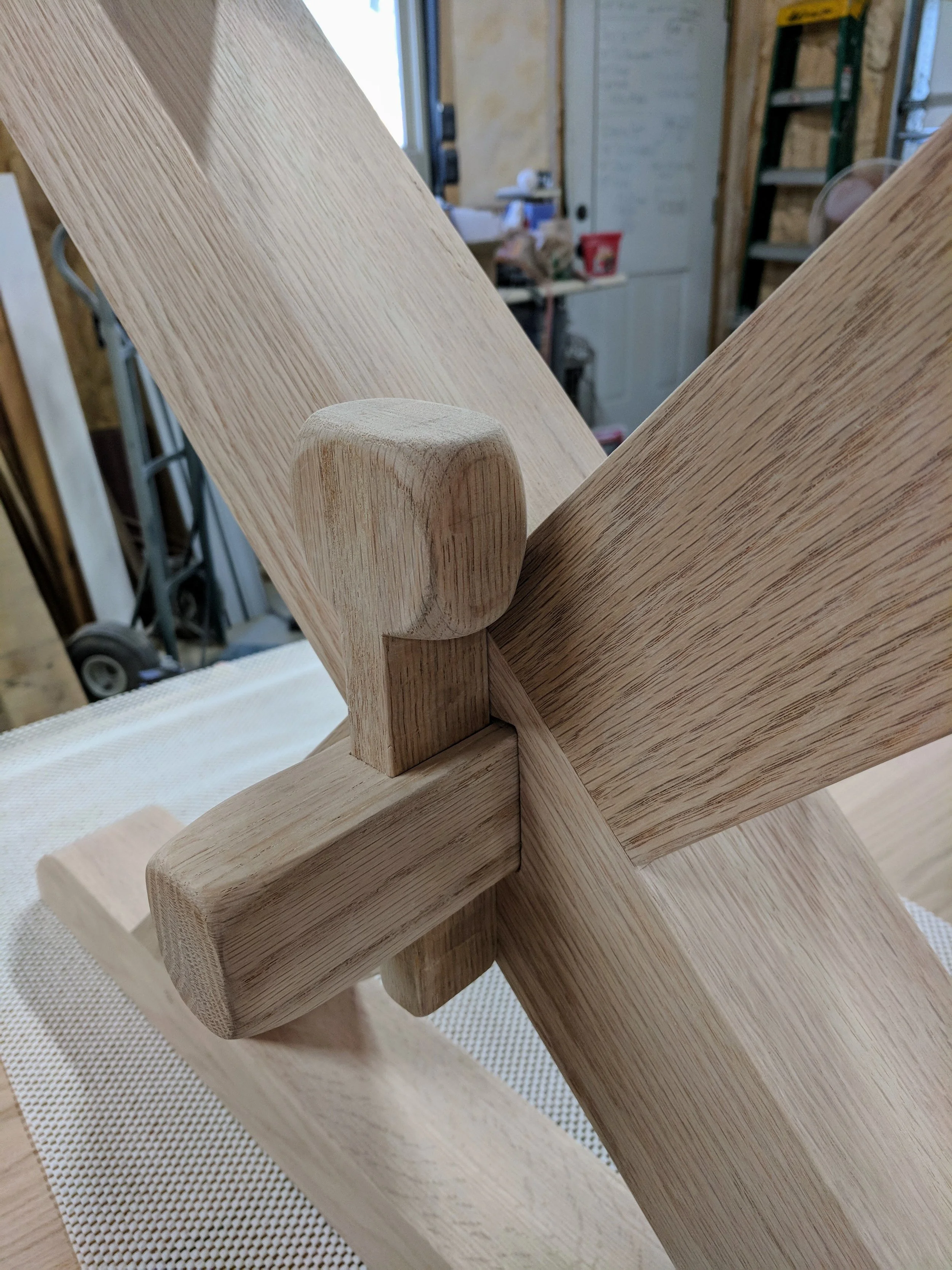TrestleTablePeg.jpg