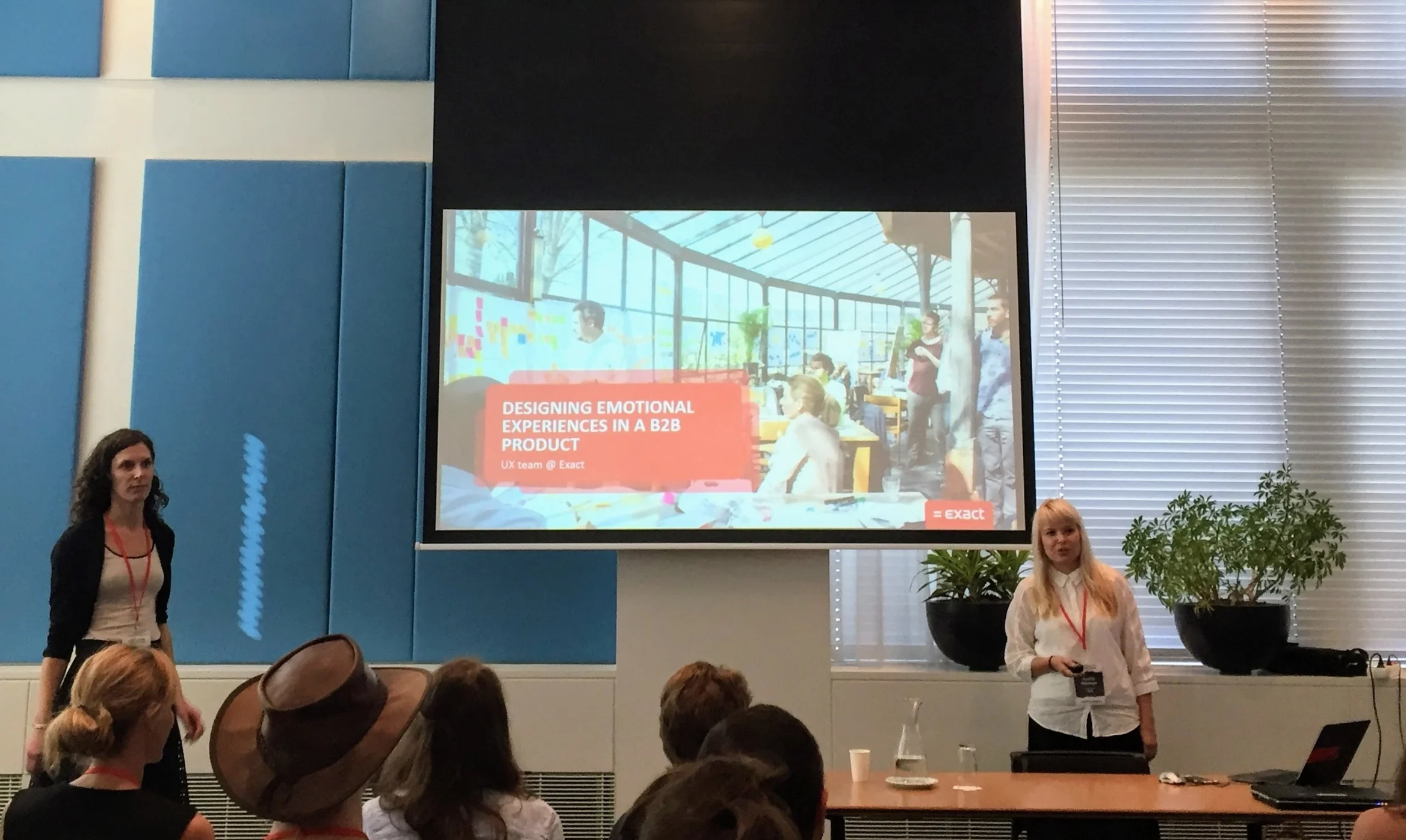 Carina (left) and Anette (right) presenting at UXcampAMS16