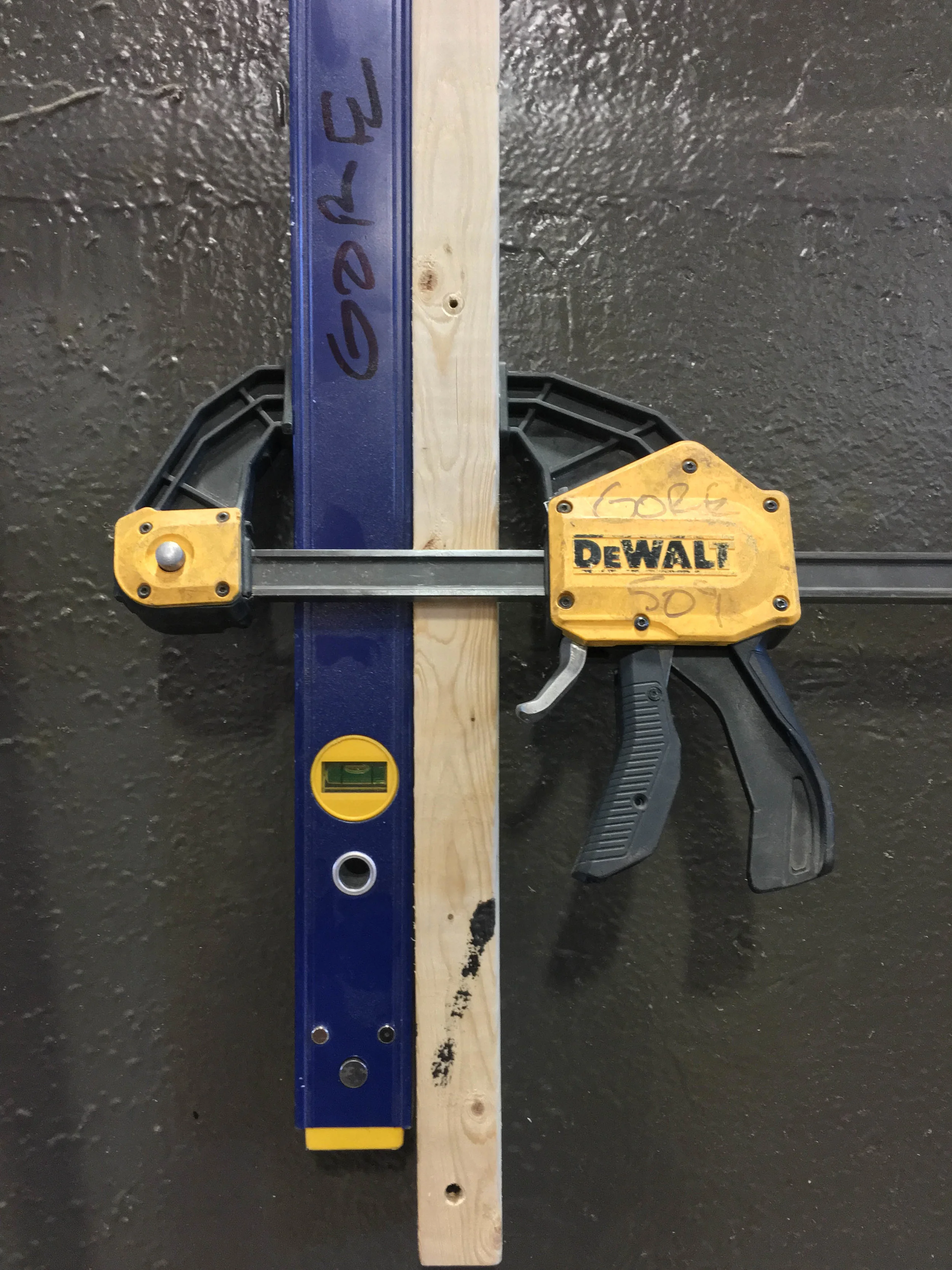 Balancing the vertical battens.
