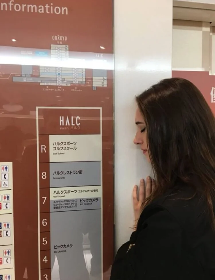 5 Apps That Saved My Money (and My Life) While Traveling