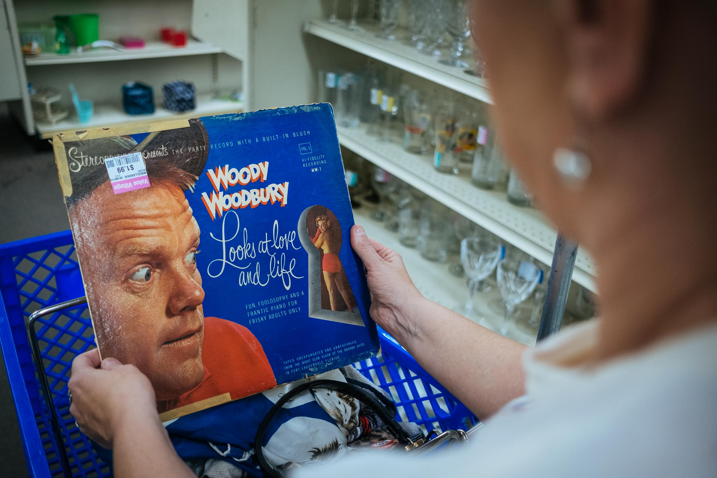 Jenny finds a 1950's novelty record for her boyfriend Johnny who collects vintage risqué memorabilia. 
