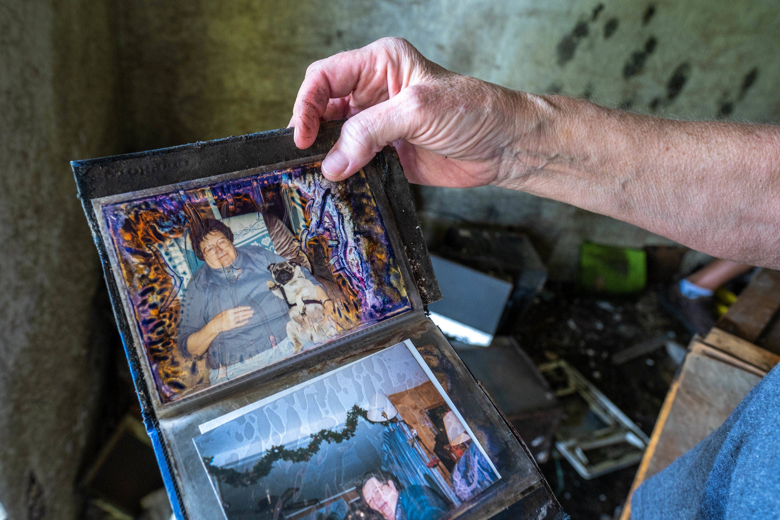  Carol shows a picture of her deceased mother who was a longtime resident of Bartlett.   