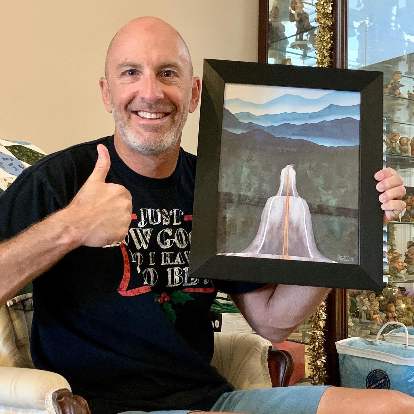 🎁 I remember @jordanmcdowell when she was just a baby. Now she&rsquo;s an incredible artist splitting her time between the US 🇺🇸 &amp; Sweden 🇸🇪. And the best selling artist for Blue Ridge Mountain paintings‼️ Thank you for my presents Jordan.❤️
