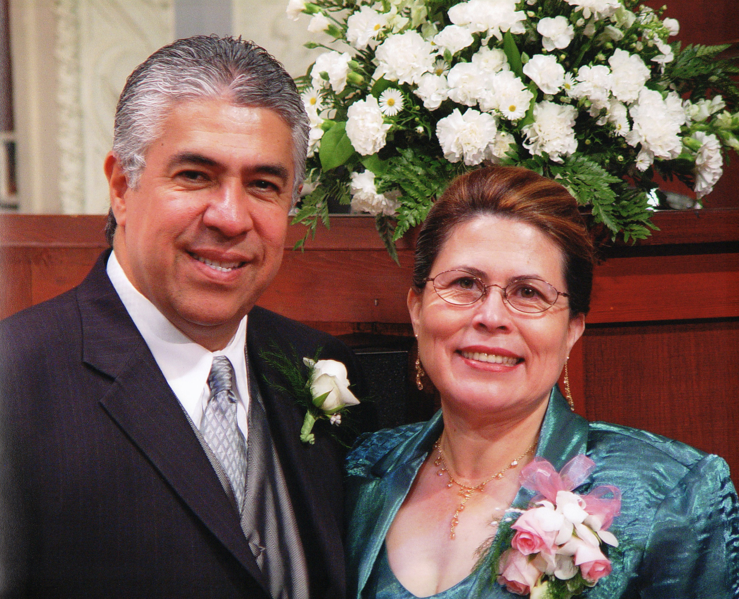 Pastor Manolo y Lily Urrutia