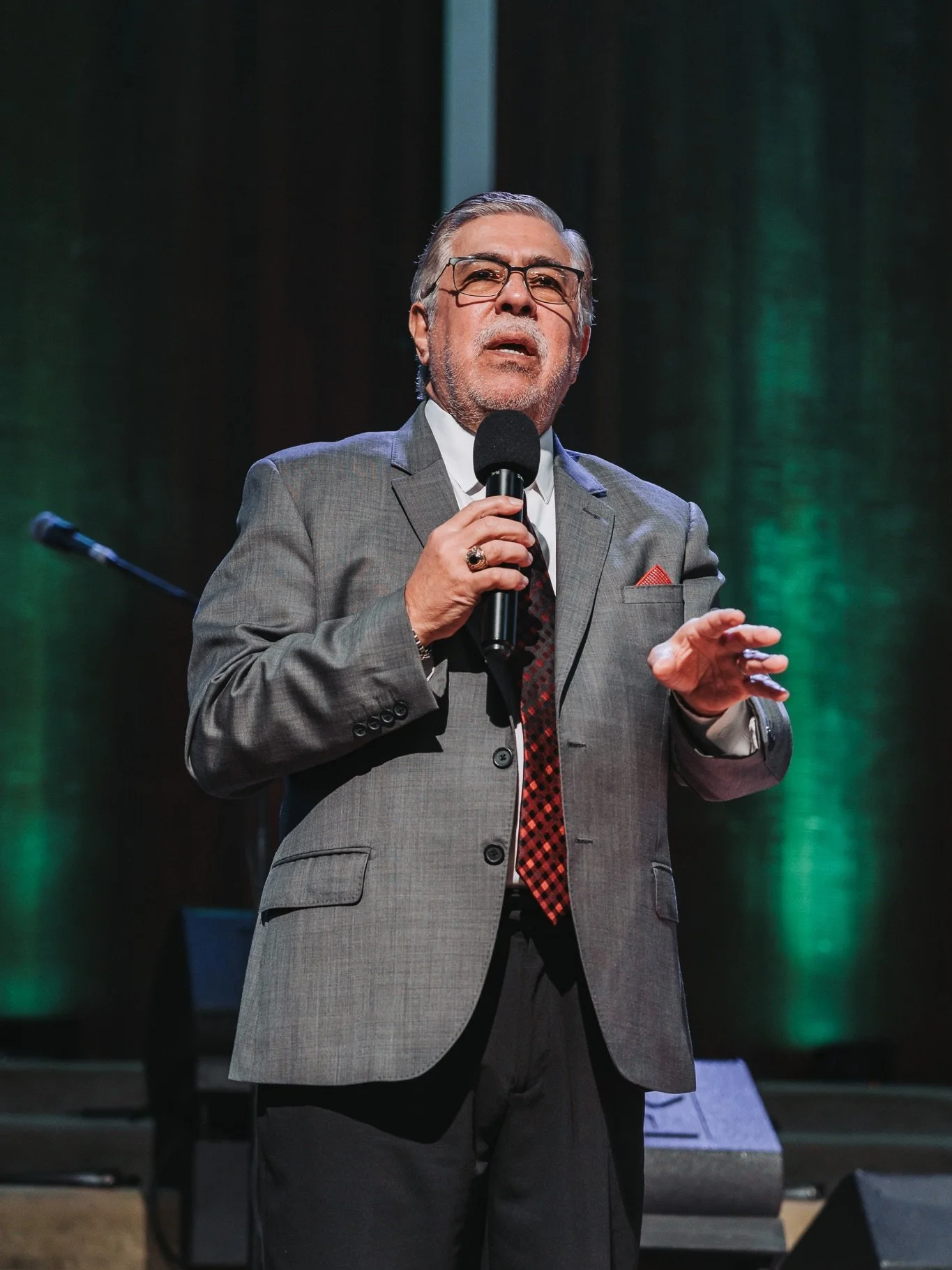 &ldquo;Por la fe Rahab la ramera no pereci&oacute; juntamente con los desobedientes, habiendo recibido a los esp&iacute;as en paz.&rdquo;
‭‭
Hebreos‬ ‭11‬:‭31‬ ‭RVR1960‬‬