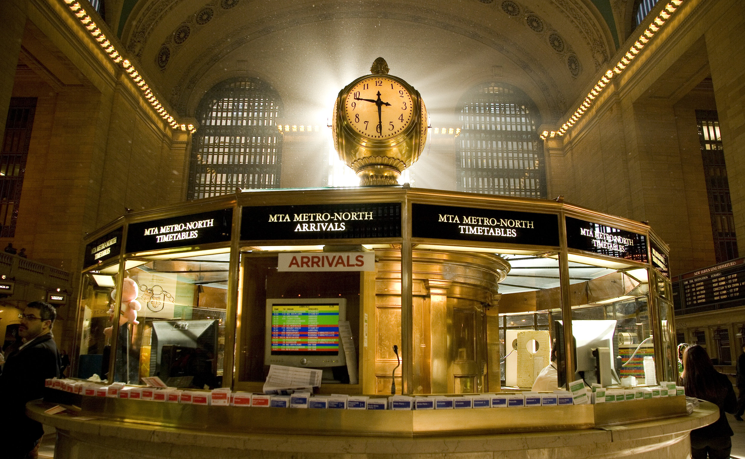 Центральный терминал. Гранд централ Нью-Йорк. Центральный вокзал Нью-Йорка. Grand Central Terminal New York часы. Grand Central Terminal в Нью-Йорке.