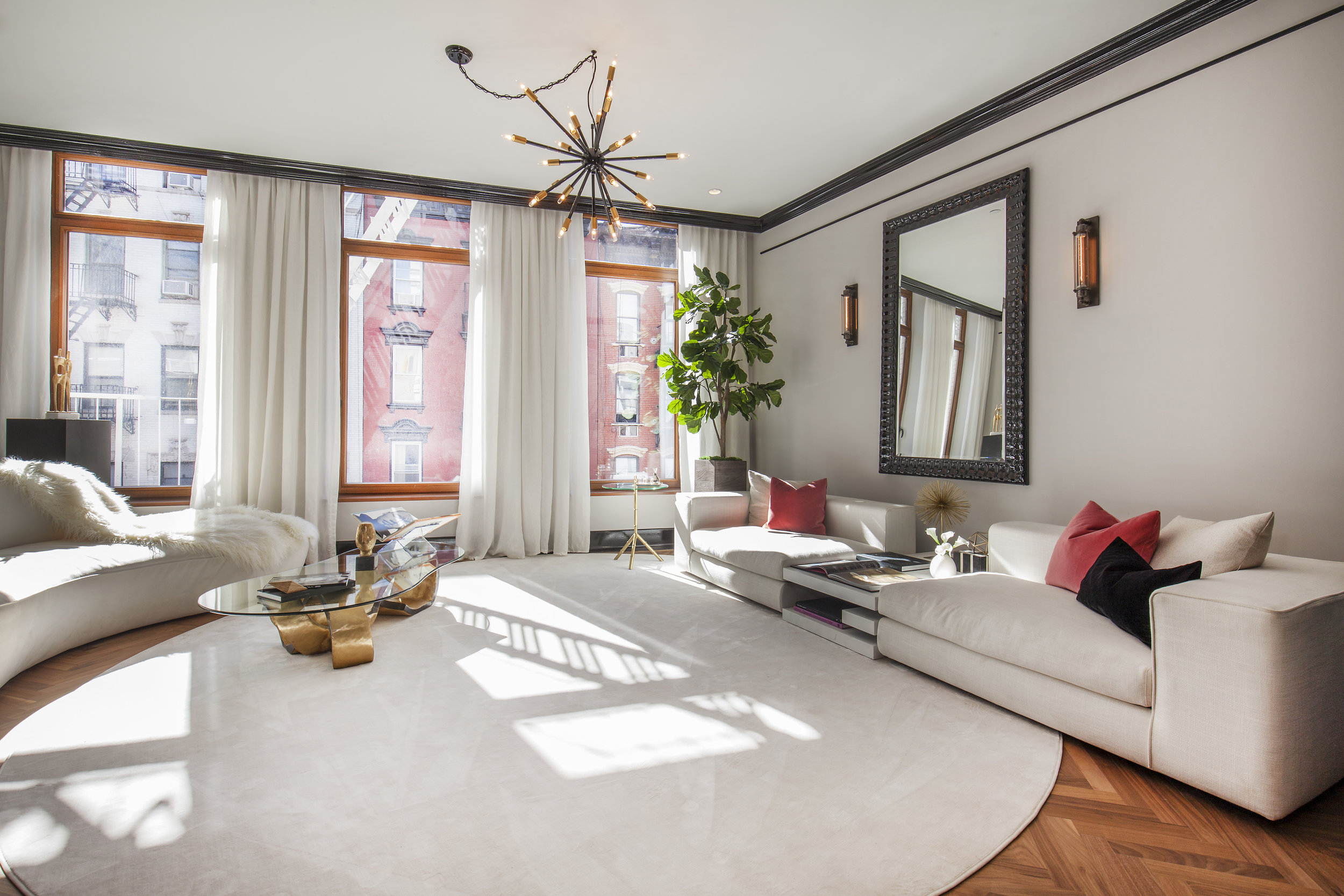 INVEST_page_header_photo_25Prince_PH_living_hi res.jpeg