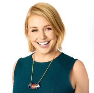 headshot lauren alexanderson0127.jpg