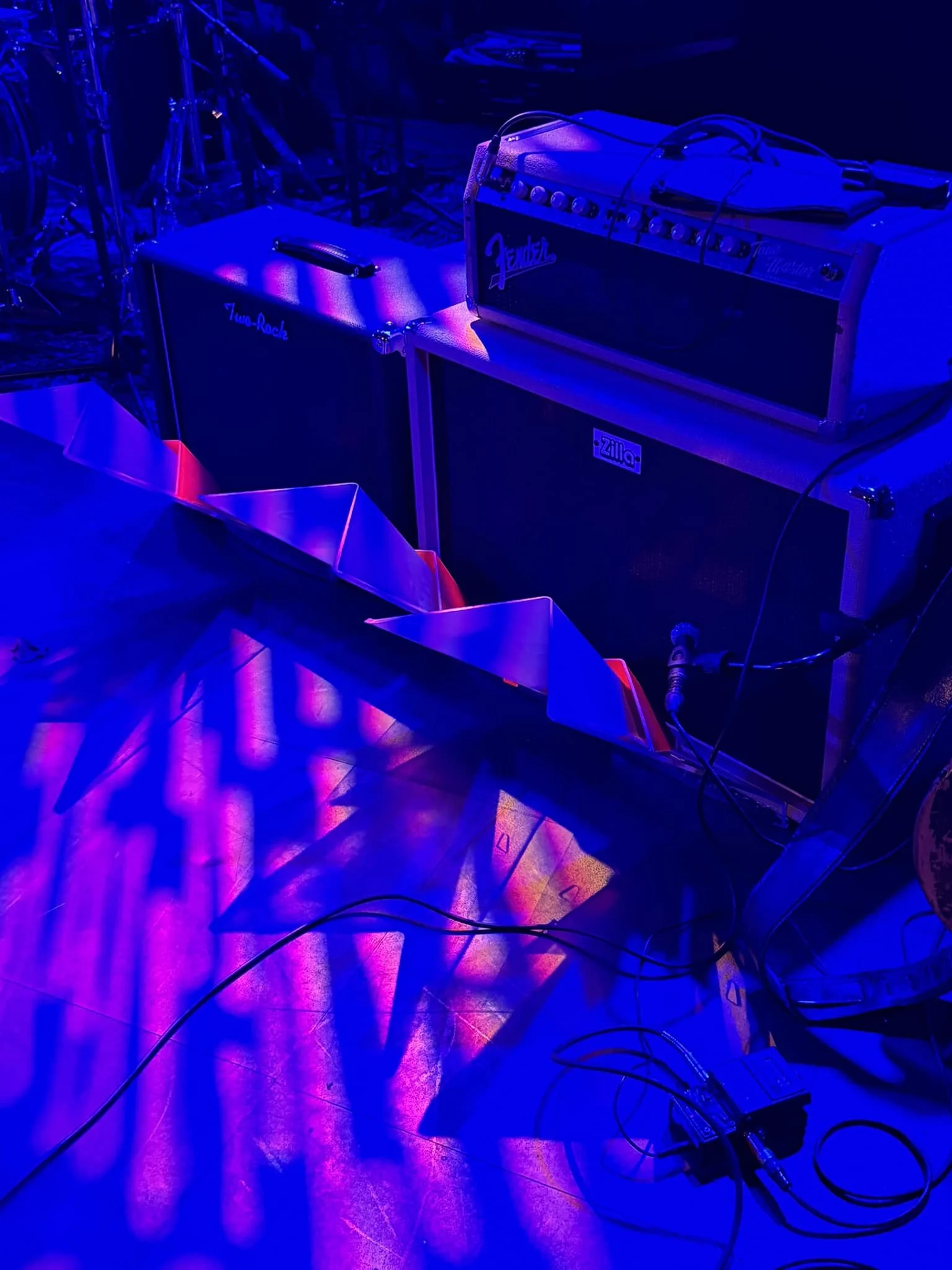 Having just added an open back Two Rock cab to my setup, I am honoured that my sponsor of Deeflexx Hubert Hochleitner sent me an extra Deeflexx for the two rock!!!! 

One word&hellip;&hellip;..MASSIVE