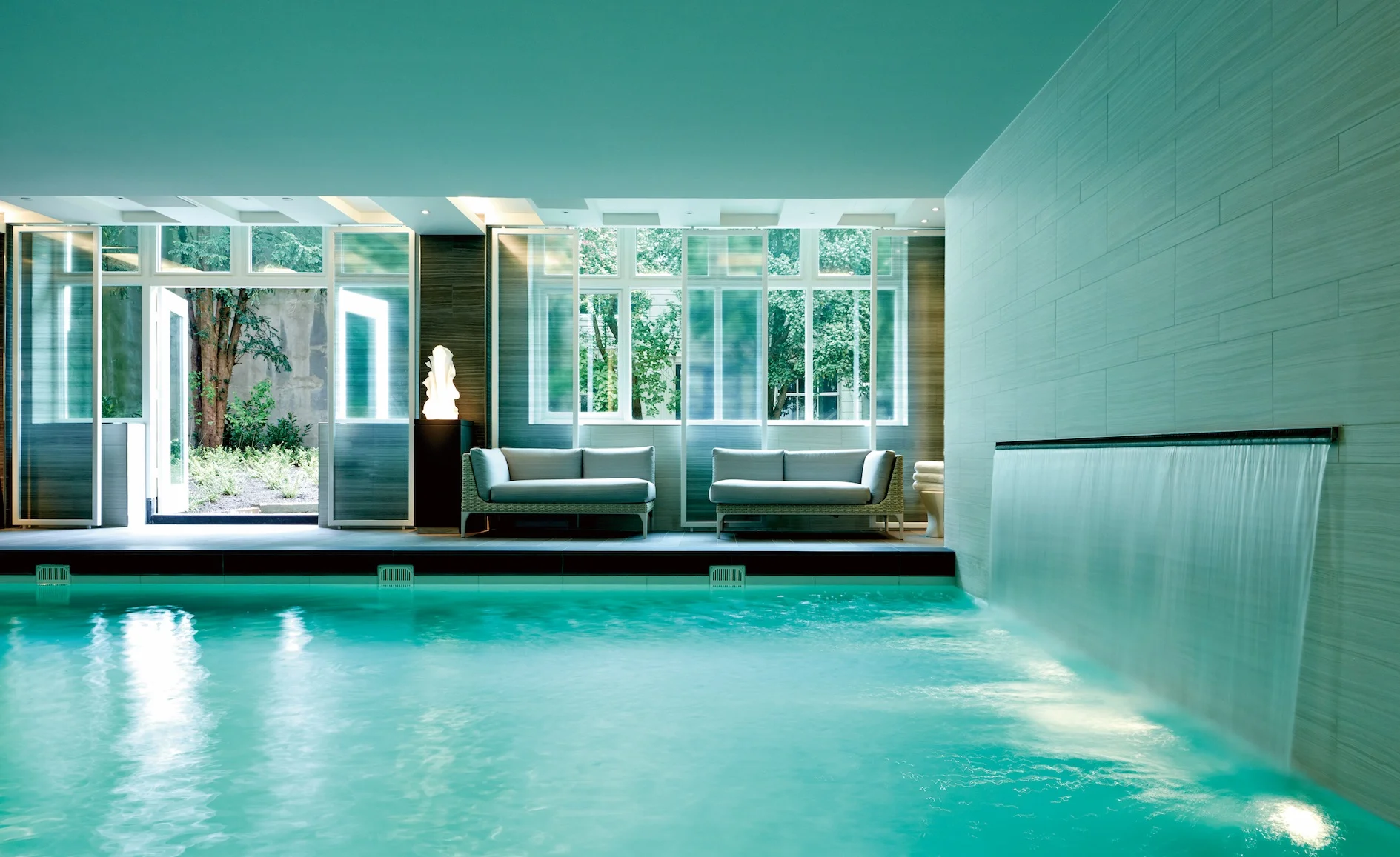 Pool.jpg