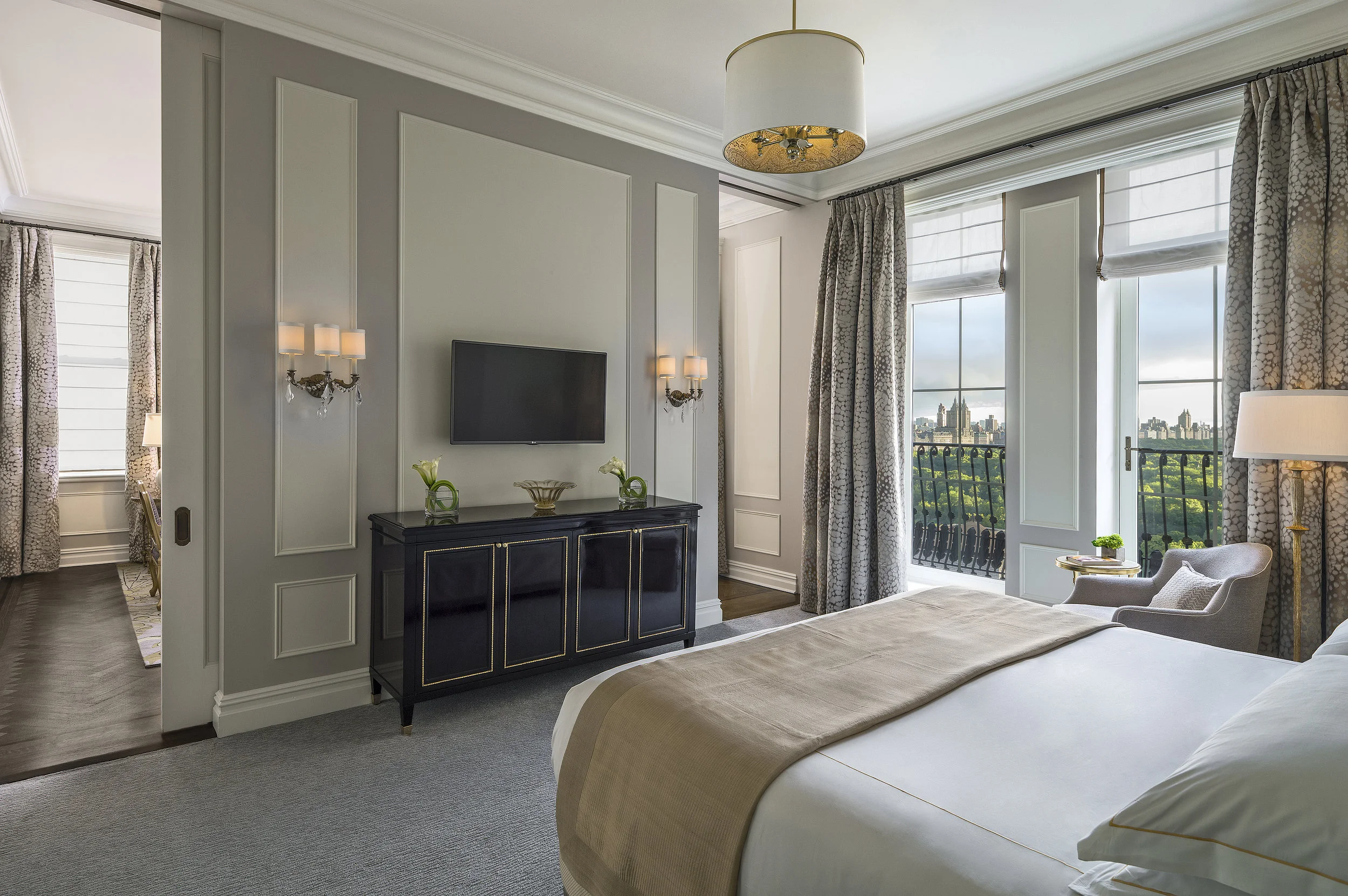 The Carnegie Suite bedroom.jpg