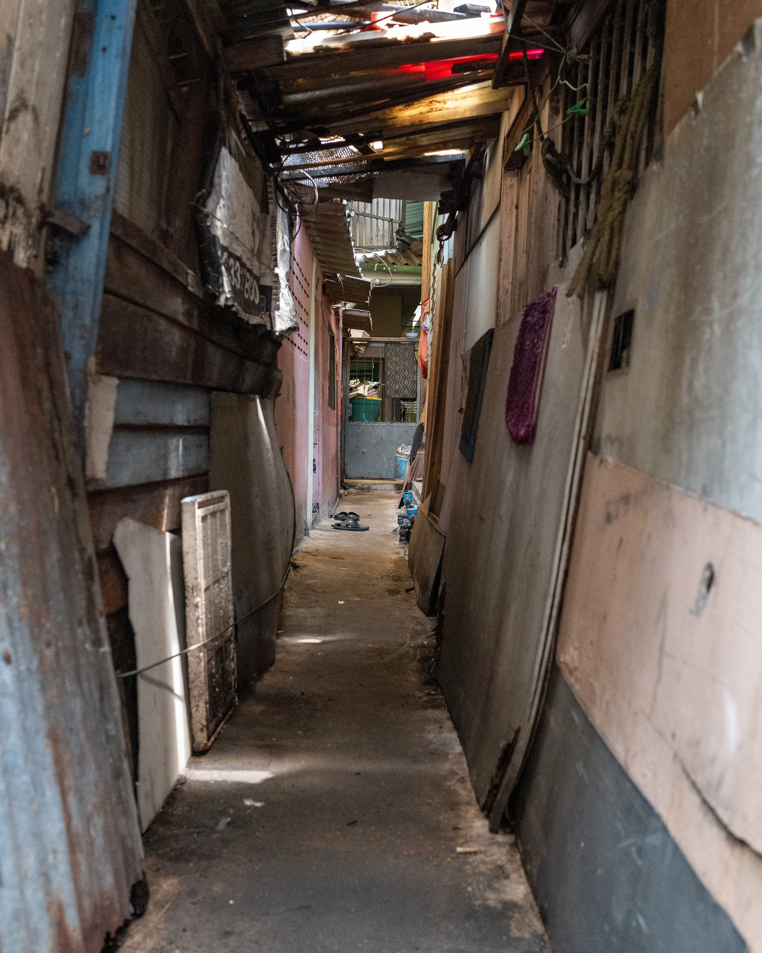 Bangkok Khlong Toi Slum 13.jpg