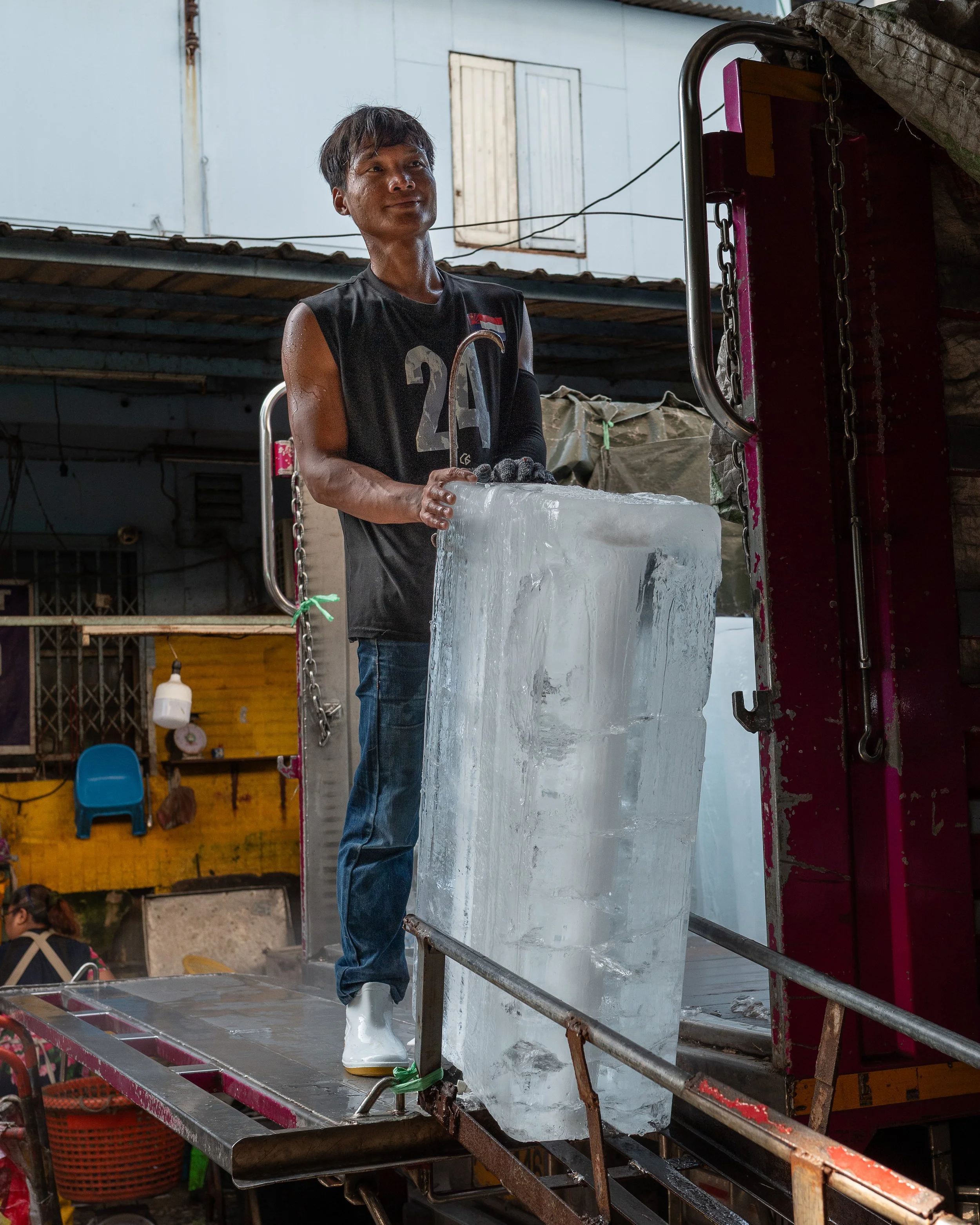 Bangkok Khlong Toi Market 6.jpg