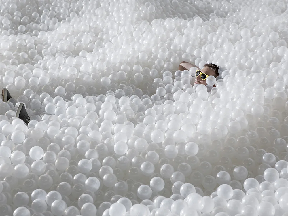snarkitecture-the-beach-dc-06-noah-kalina.jpg