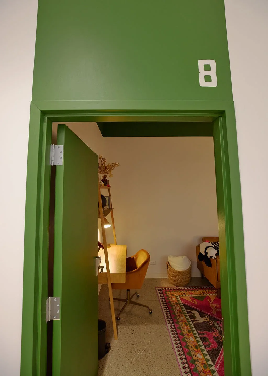 For Real Therapy modren therapy office Chicago.jpg