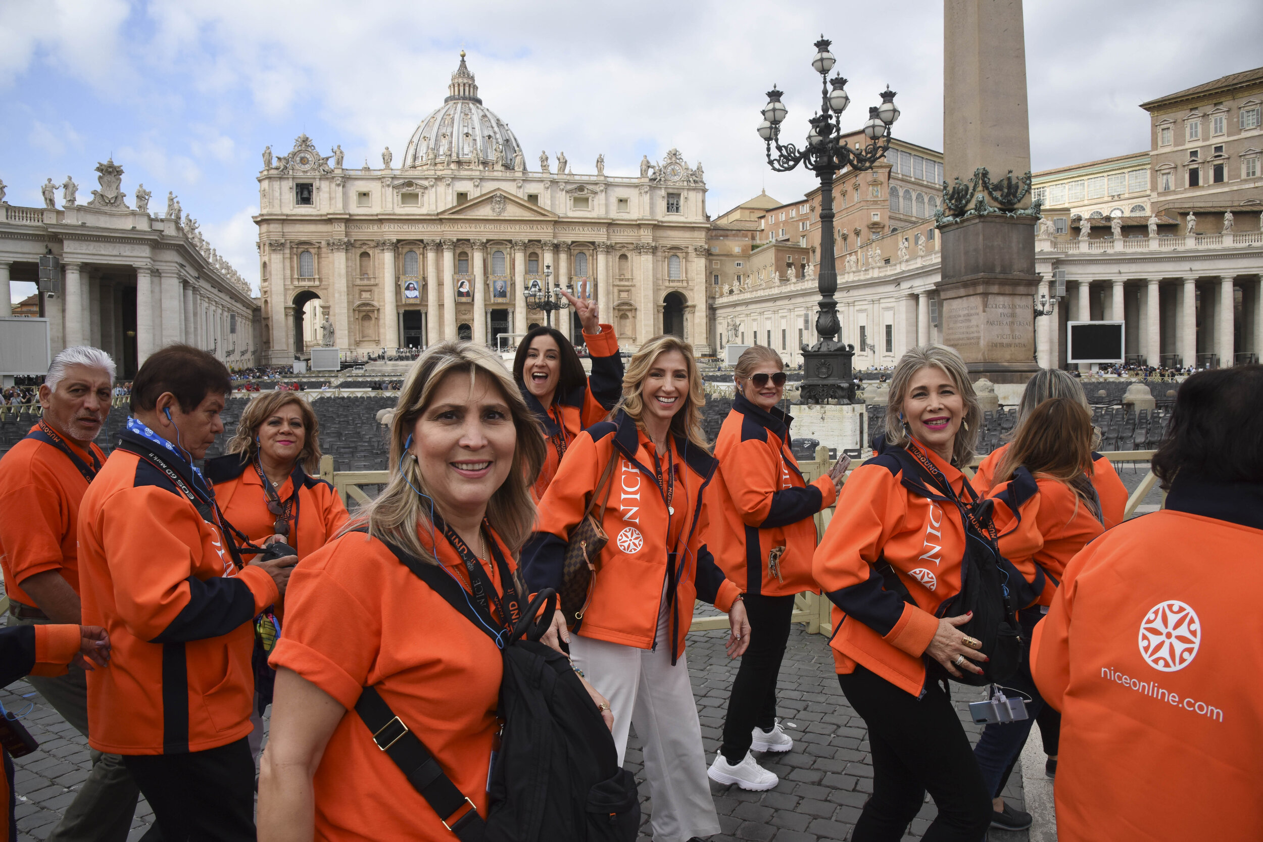 nice-europa-2019-visita-al-vaticano-grupo-al_48880976177_o.jpg