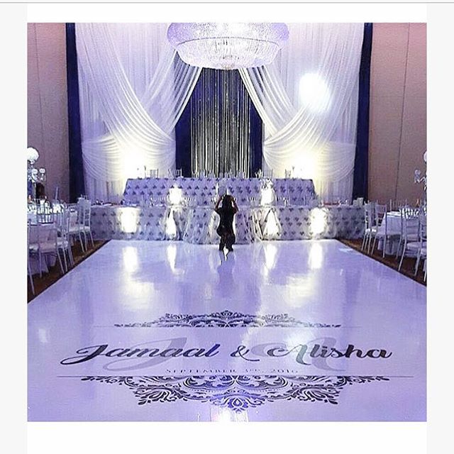 @marquee.design added the perfect white floor to
compliment the beautiful white decor 😍😍😍