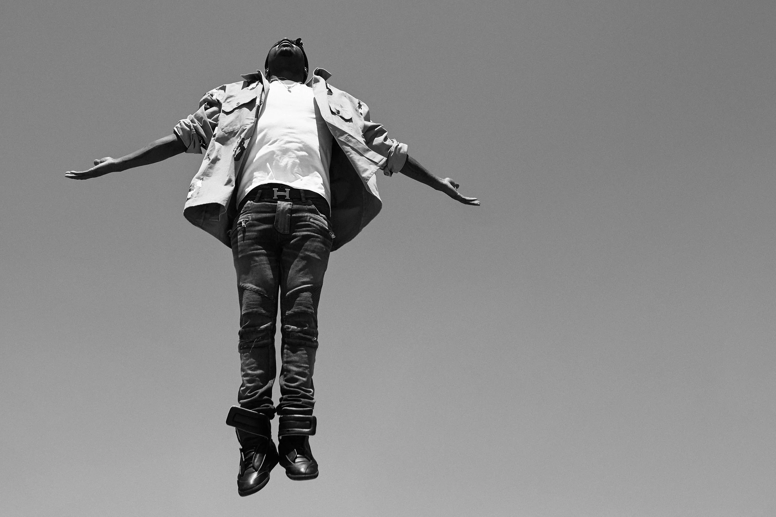HIT_MAKER_CHINX_LOCATION_2_OUTFIT_3_023_BLANK_CROP_BW.jpg