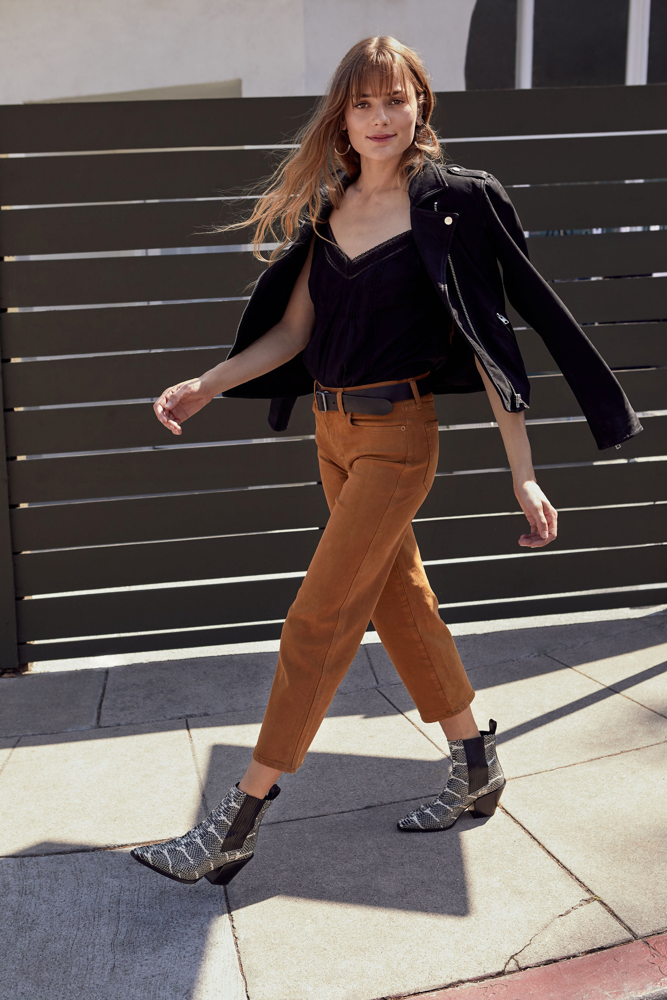 LUCKY-BRAND_DENIM_BLUE-JEANS_GEORDY-PEARSON_CLARE-GILLIES_INOUICG_006.jpg
