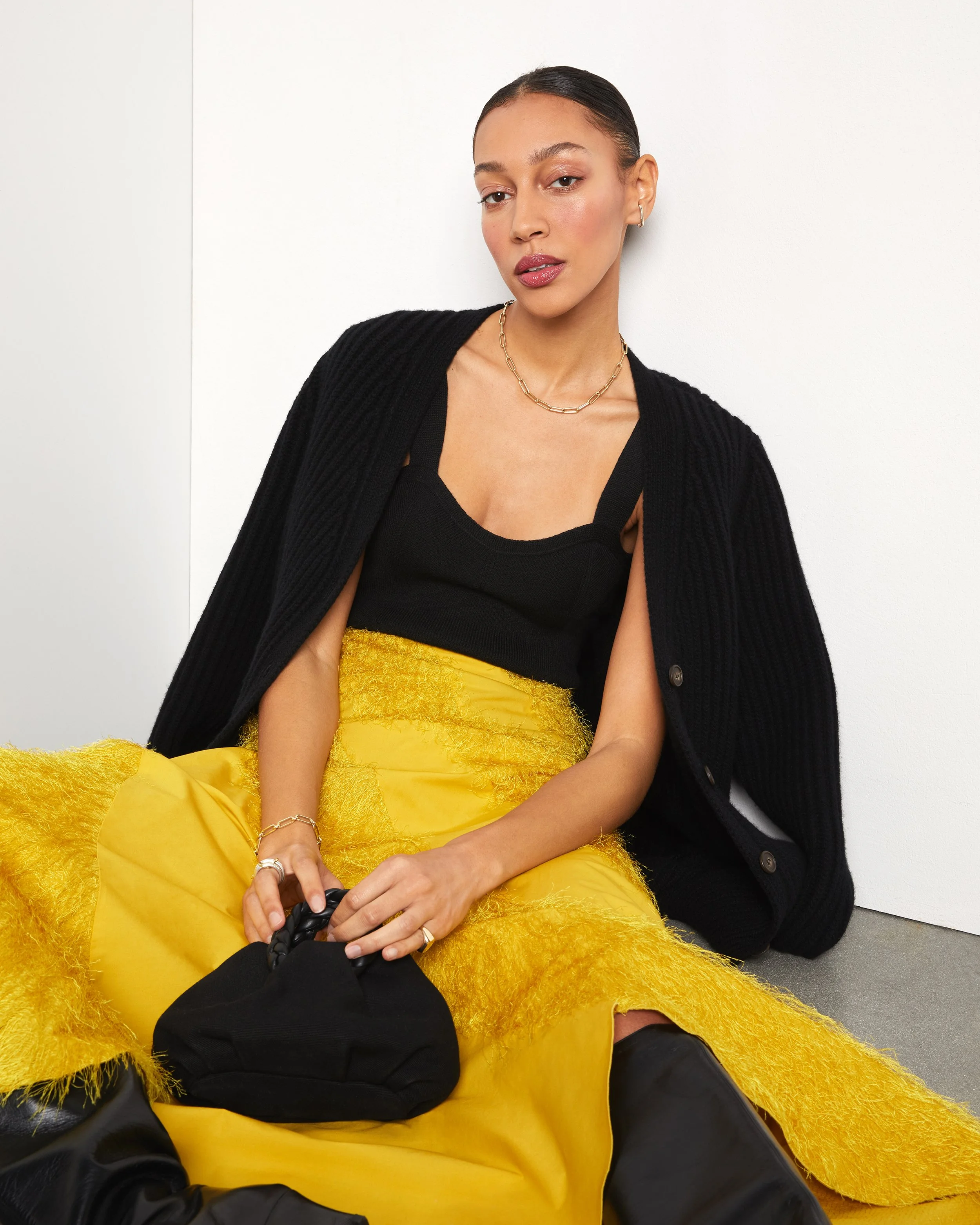 20211216_Editorial_Fashion_Two-Weeks-of-Outfits_LOOK 2_479 copy.jpg