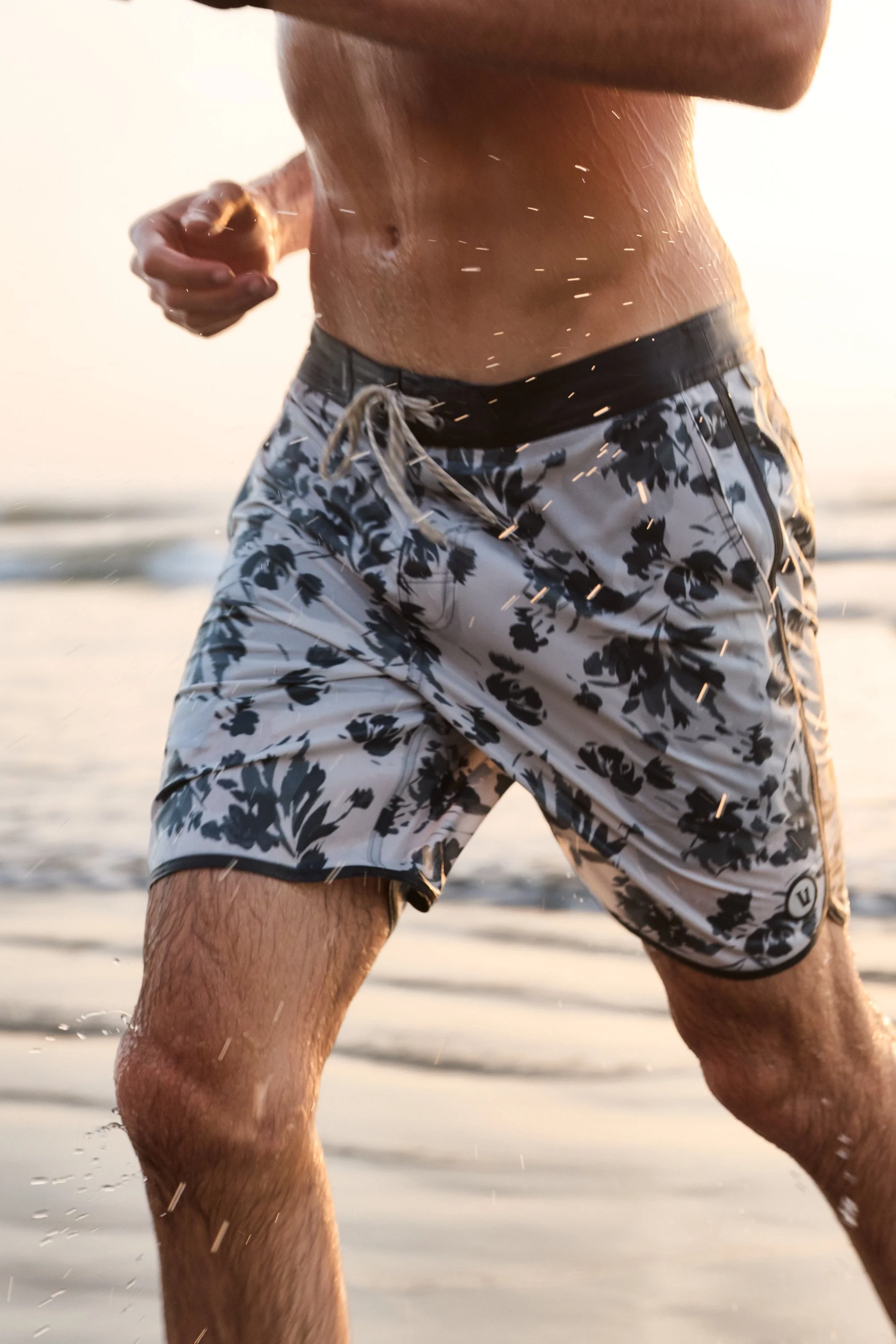 Geordy-Pearson_Kai-Paula_Vuori_Vuori-Essential-Boardshorts_004.jpg