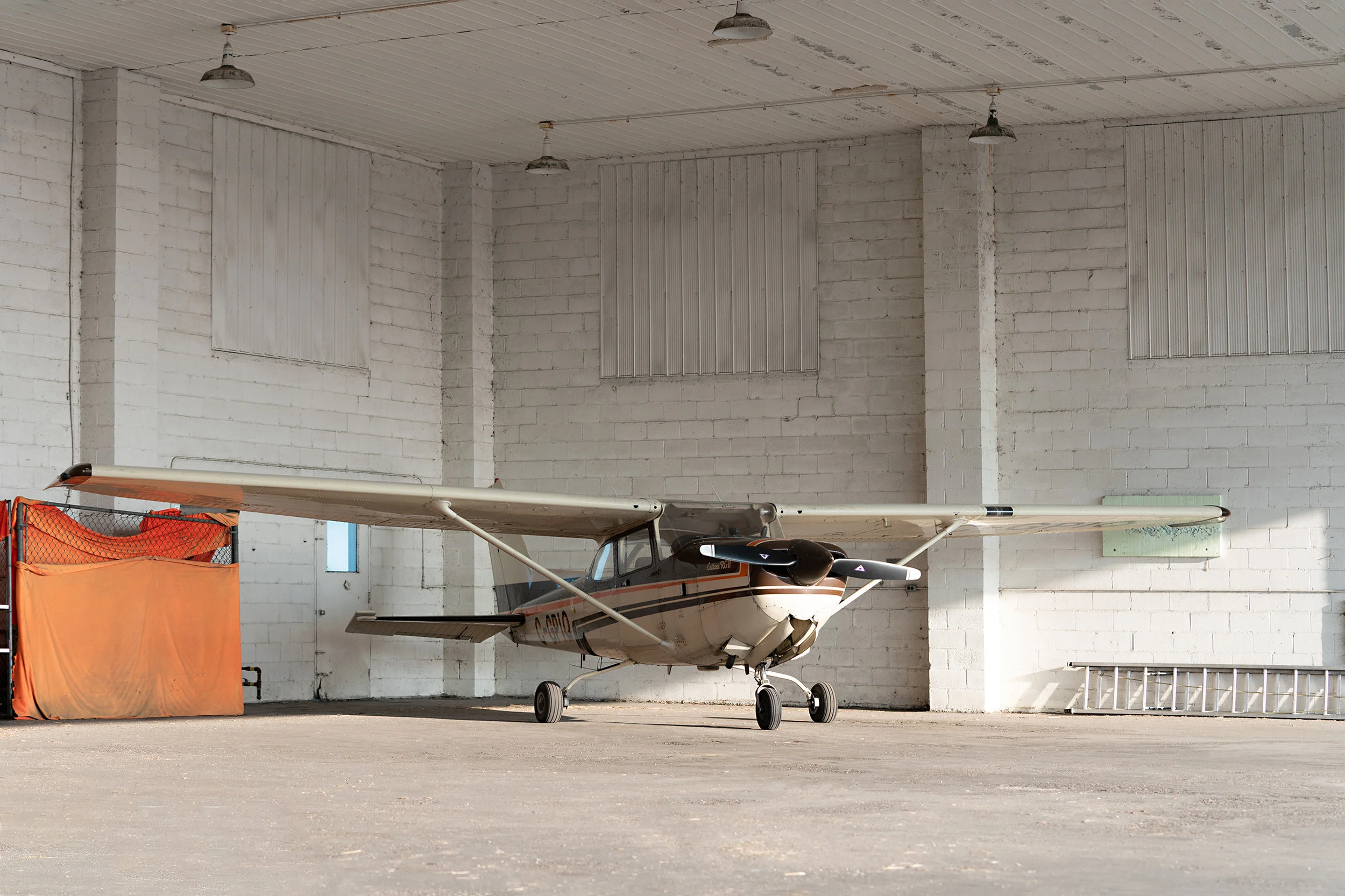 Cessna 172 in the hangar. Waterloo Wellington Flight Centre, 2019.