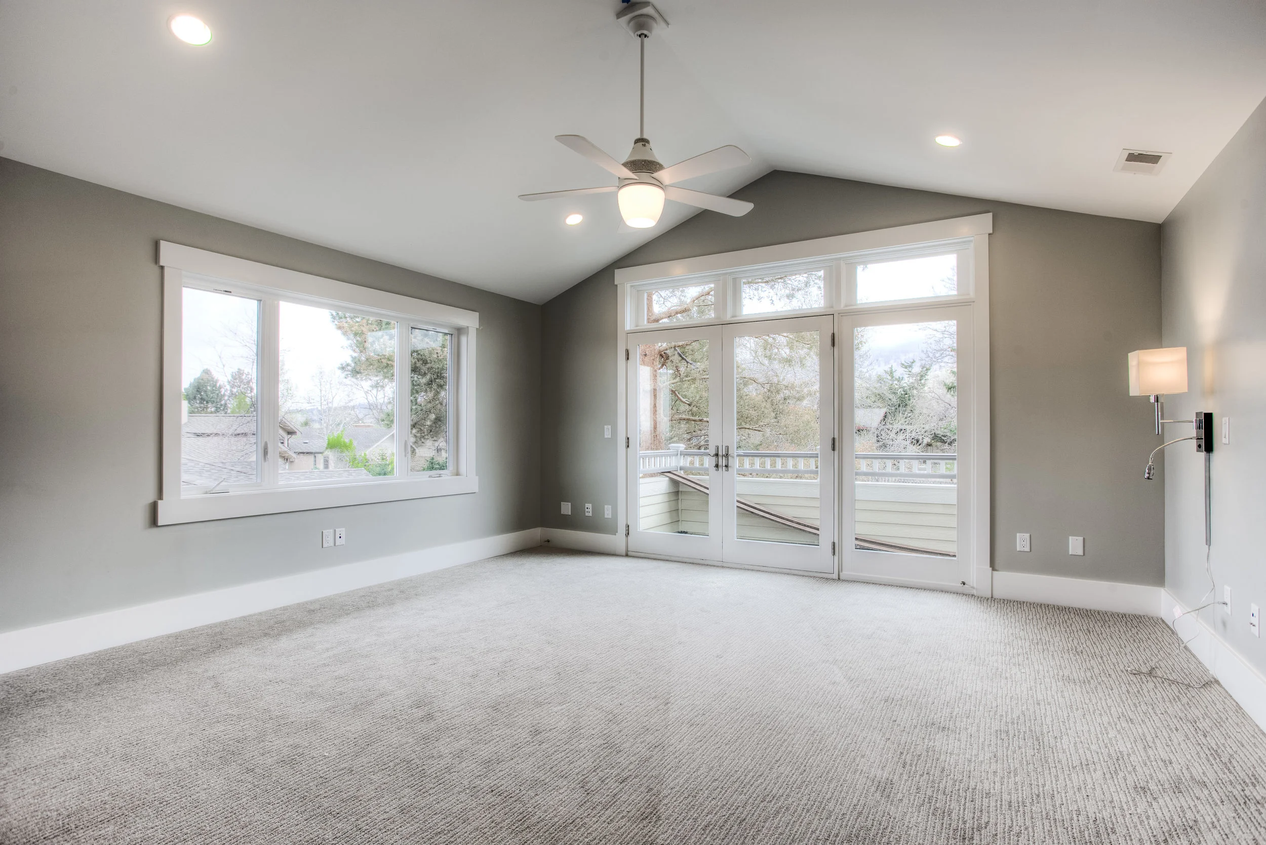 2245 Hillsdale Circle_02_MasterBedroom01.jpg