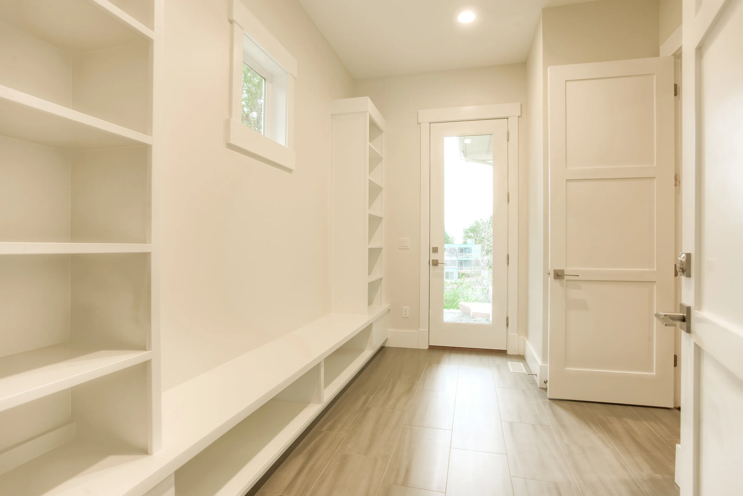 2245 Hillsdale Circle_08_Mudroom.jpg
