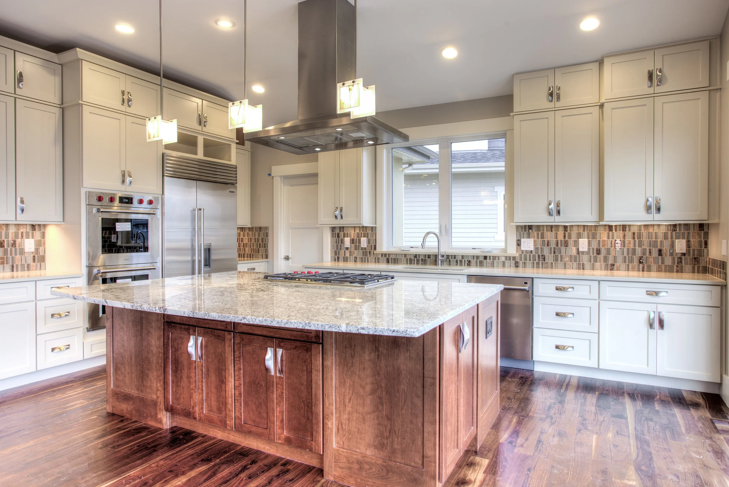 2255 Hillsdale Circle_10_Kitchen01.jpg