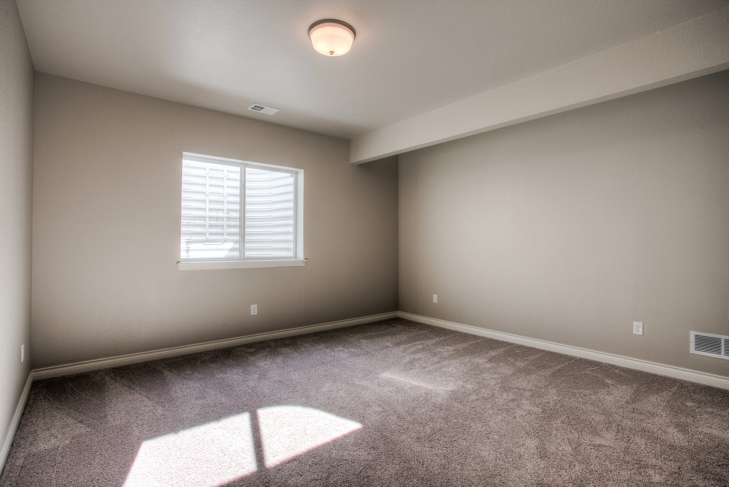 1606 Mount Meeker Ave_22_Bedroom04.jpg