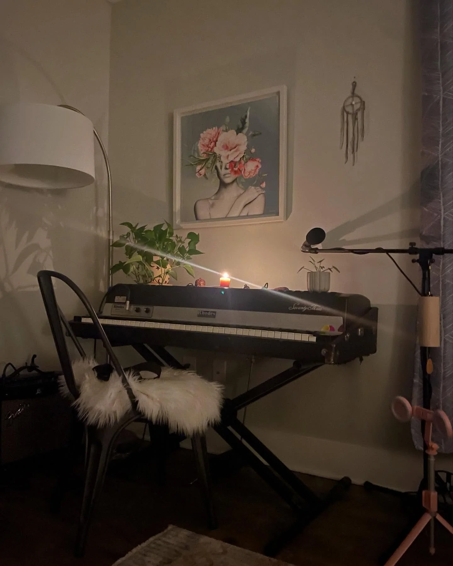 fending off the darkness in all of it&rsquo;s forms, in all of the ways this month. 🧿🪬🕉️

burn your herbs, ring your bells, say your prayers, cast your spells🕯️🕯️🕯️

may we be well, may we be at ease, may we be protected, may we be F R E E✨✨✨

