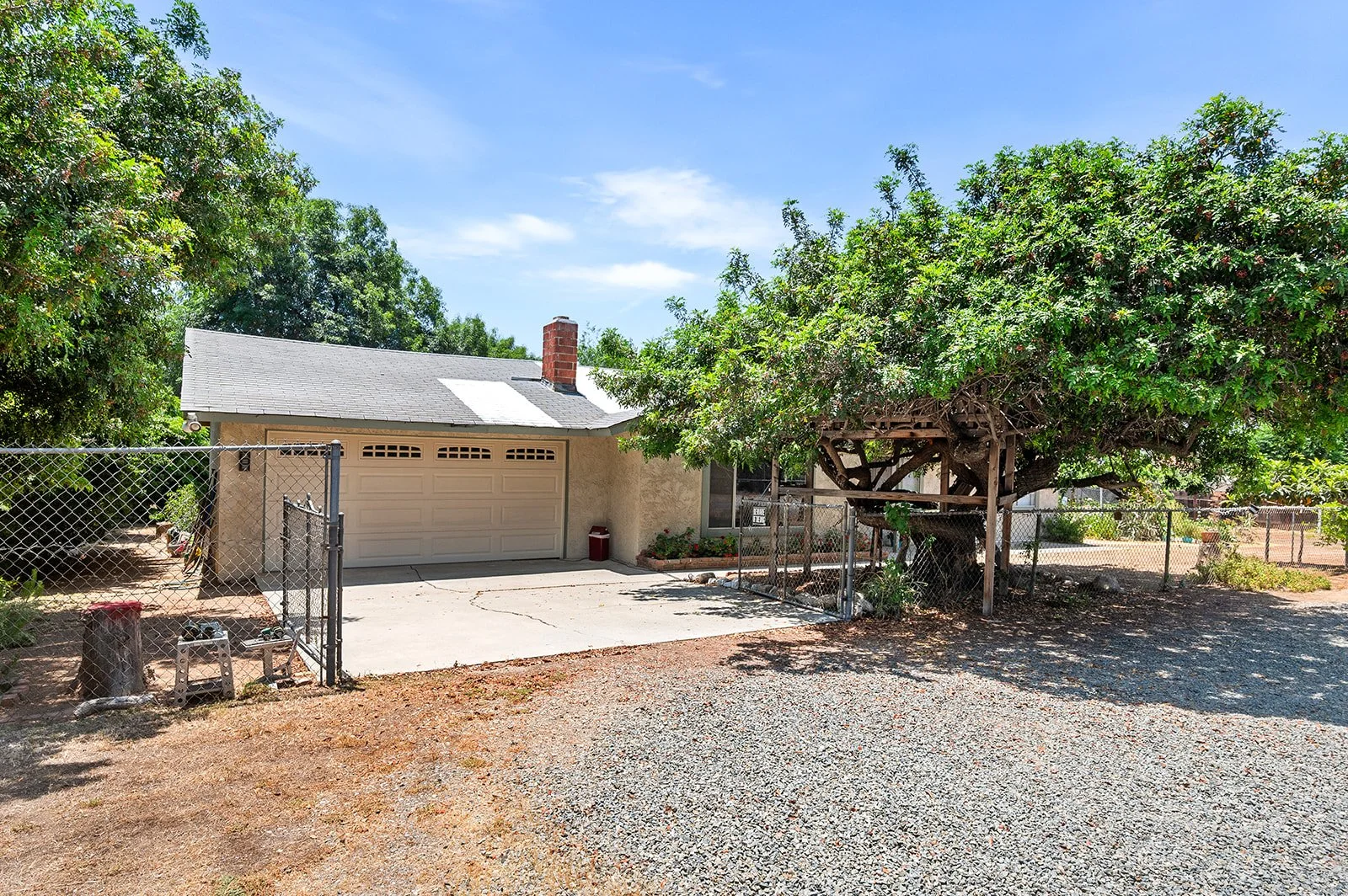 16805 Duckworth Ave-2.jpg
