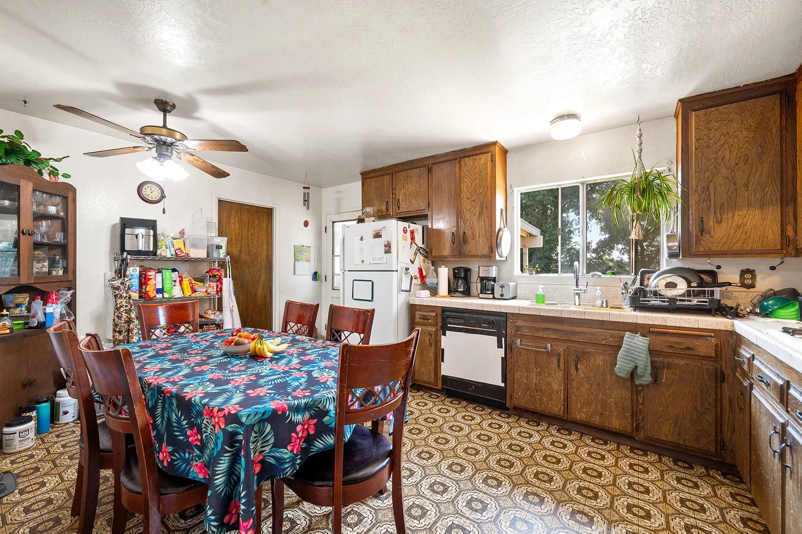 16805 Duckworth Ave-8.jpg