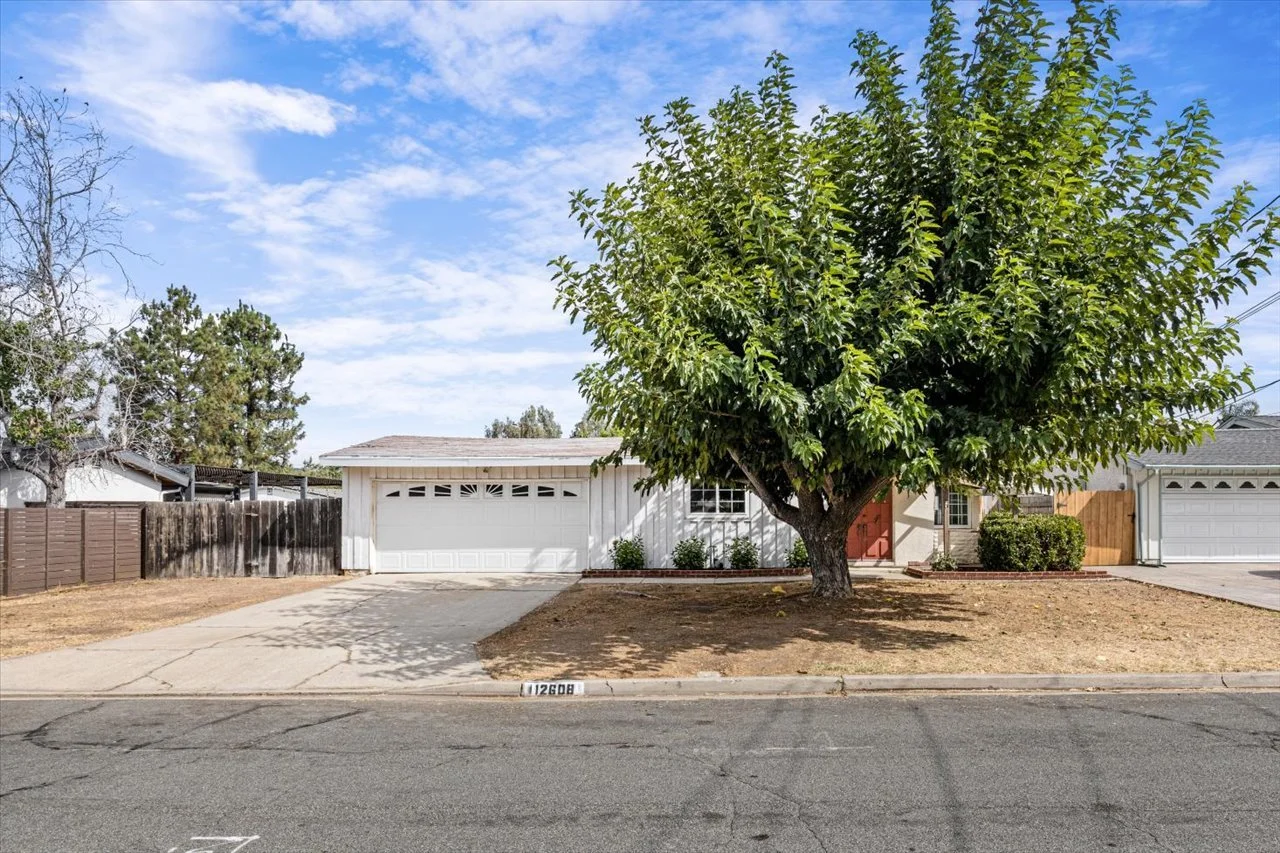 01-12608-Tustin-Street-Remain-Street-Media-San-Diego-Real-Estate-Photography-1003.jpg
