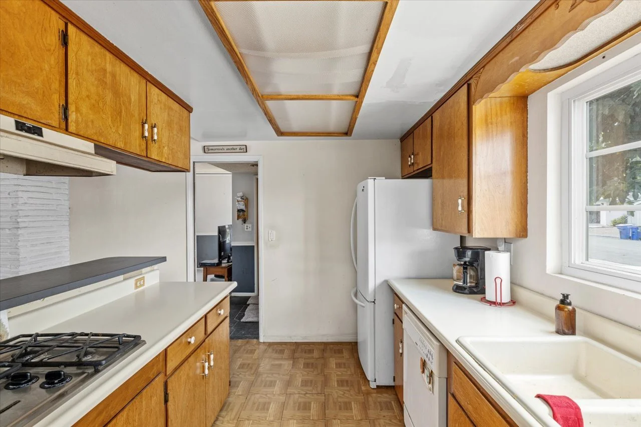 12-12608-Tustin-Street-Remain-Street-Media-San-Diego-Real-Estate-Photography-1048.jpg