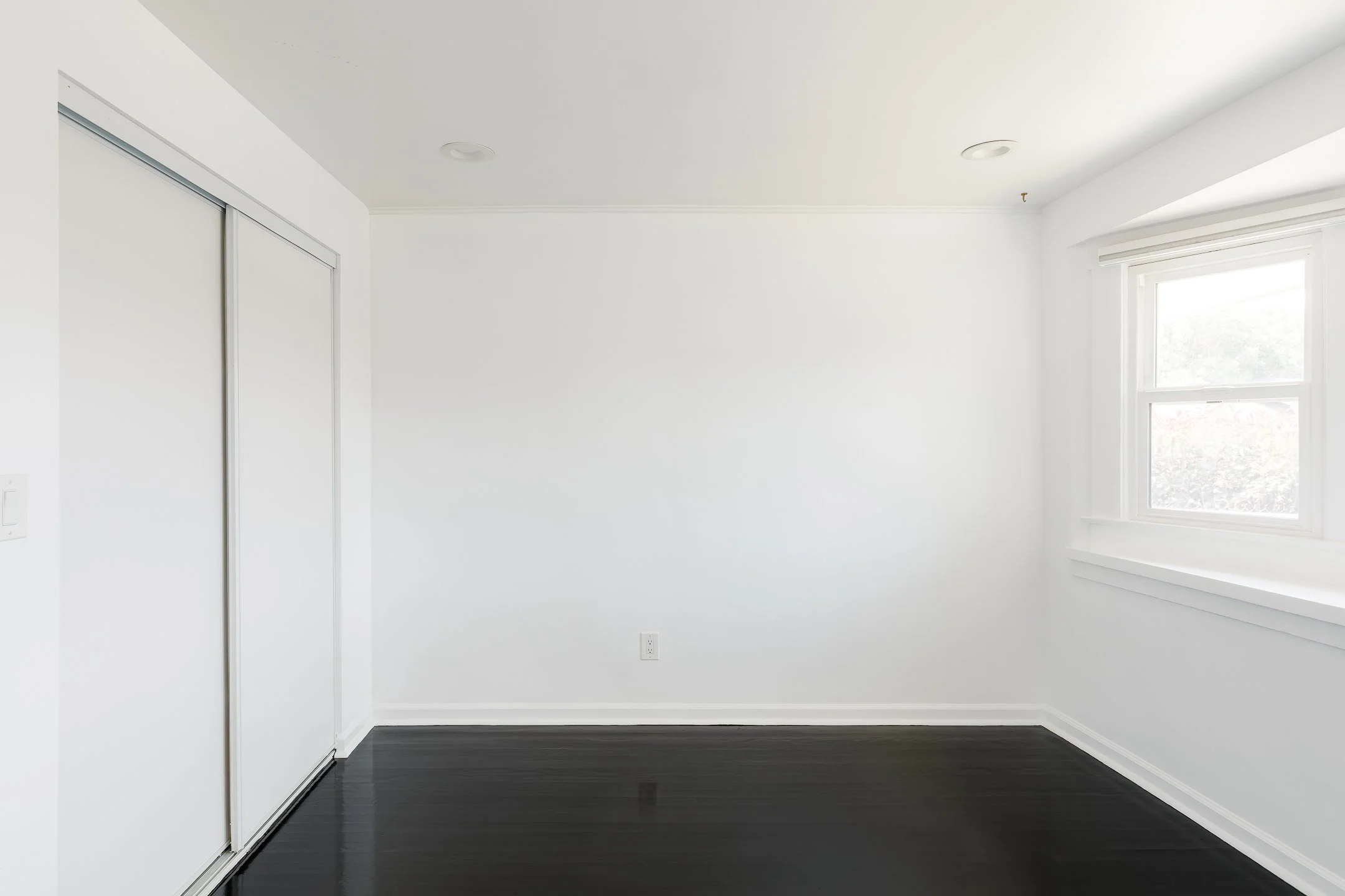 0020 3507 E 3rd MLS.jpg