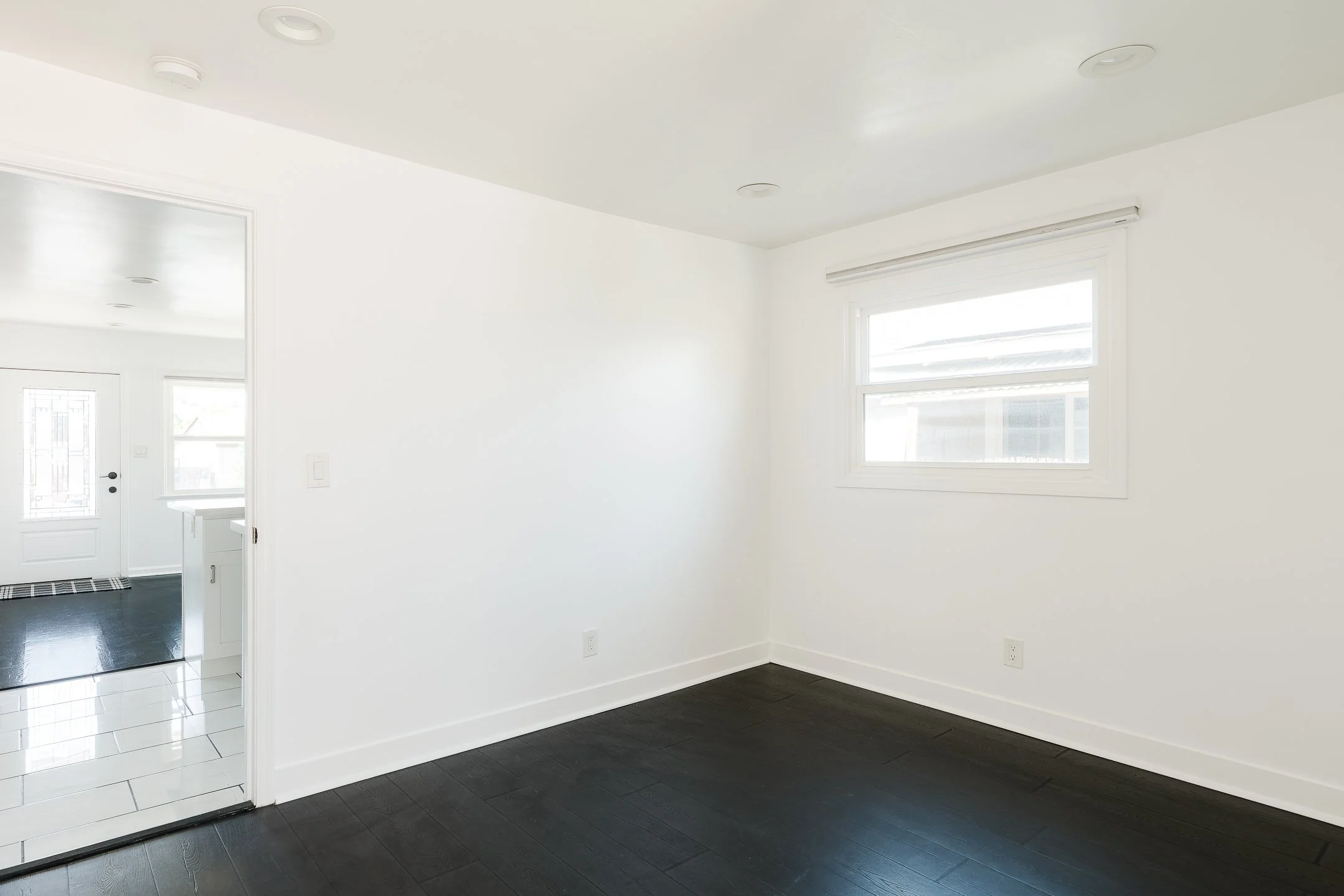 0021 3507 E 3rd MLS.jpg