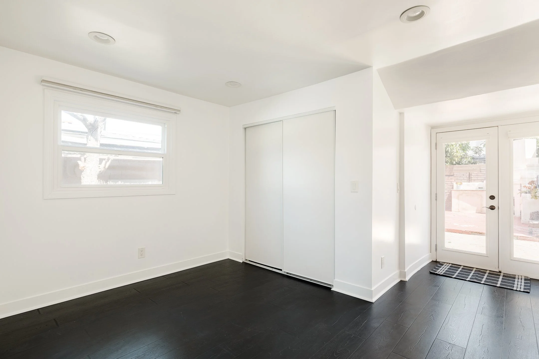 0023 3507 E 3rd MLS.jpg