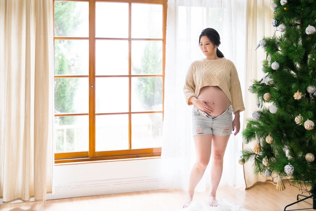 MATERNITY007.jpg