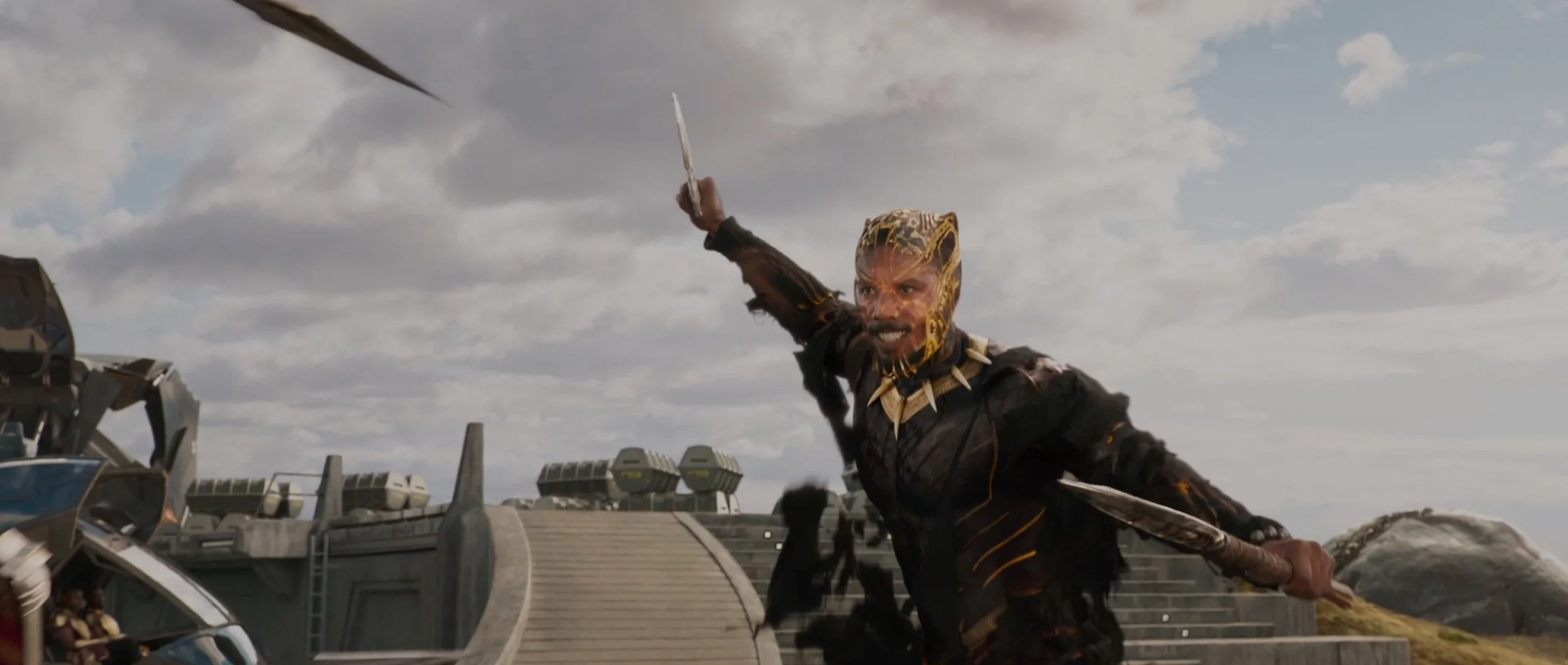This visual effect was unfinished in the teaser, but finished for the trailer.