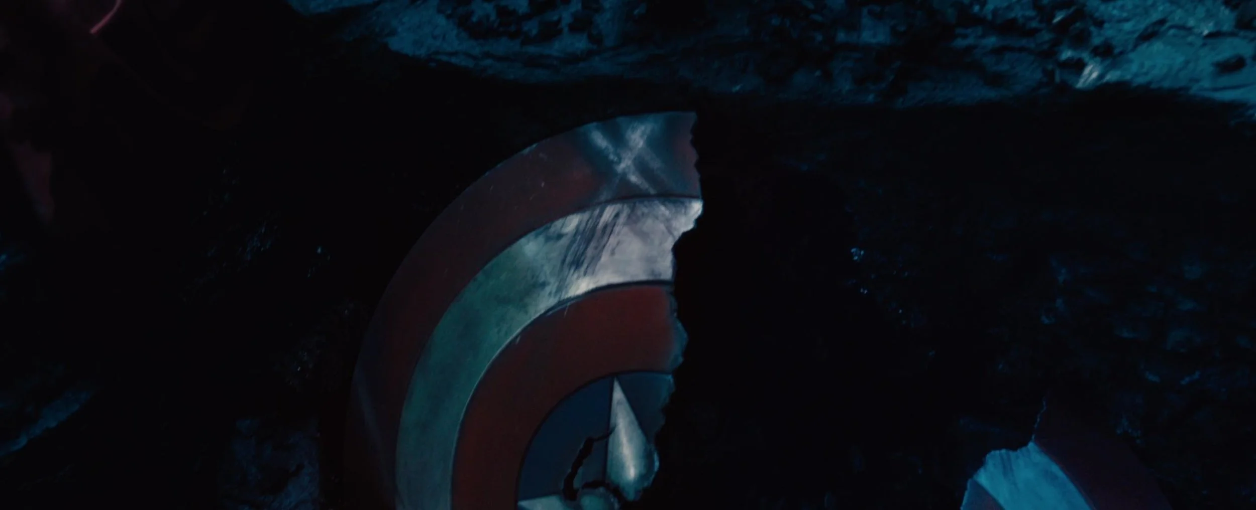 This is an example of a great image for a teaser where the number of shots is limited. This tells a story all on its own.