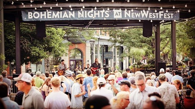 Black Moon Howl&rsquo;s first time playing Bohemian Nights at NewWestFest. We are so grateful for the love and support, and hope y&rsquo;all feel loved and supported when you listen to us 🖤 🌑 🖤 #focomusic #newwestfest2019 #newwestfest #bohemiannig
