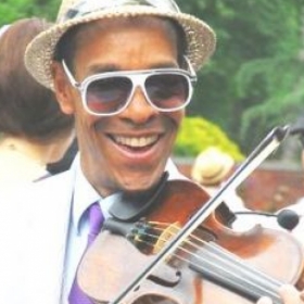 Raycurt Johnson, violin