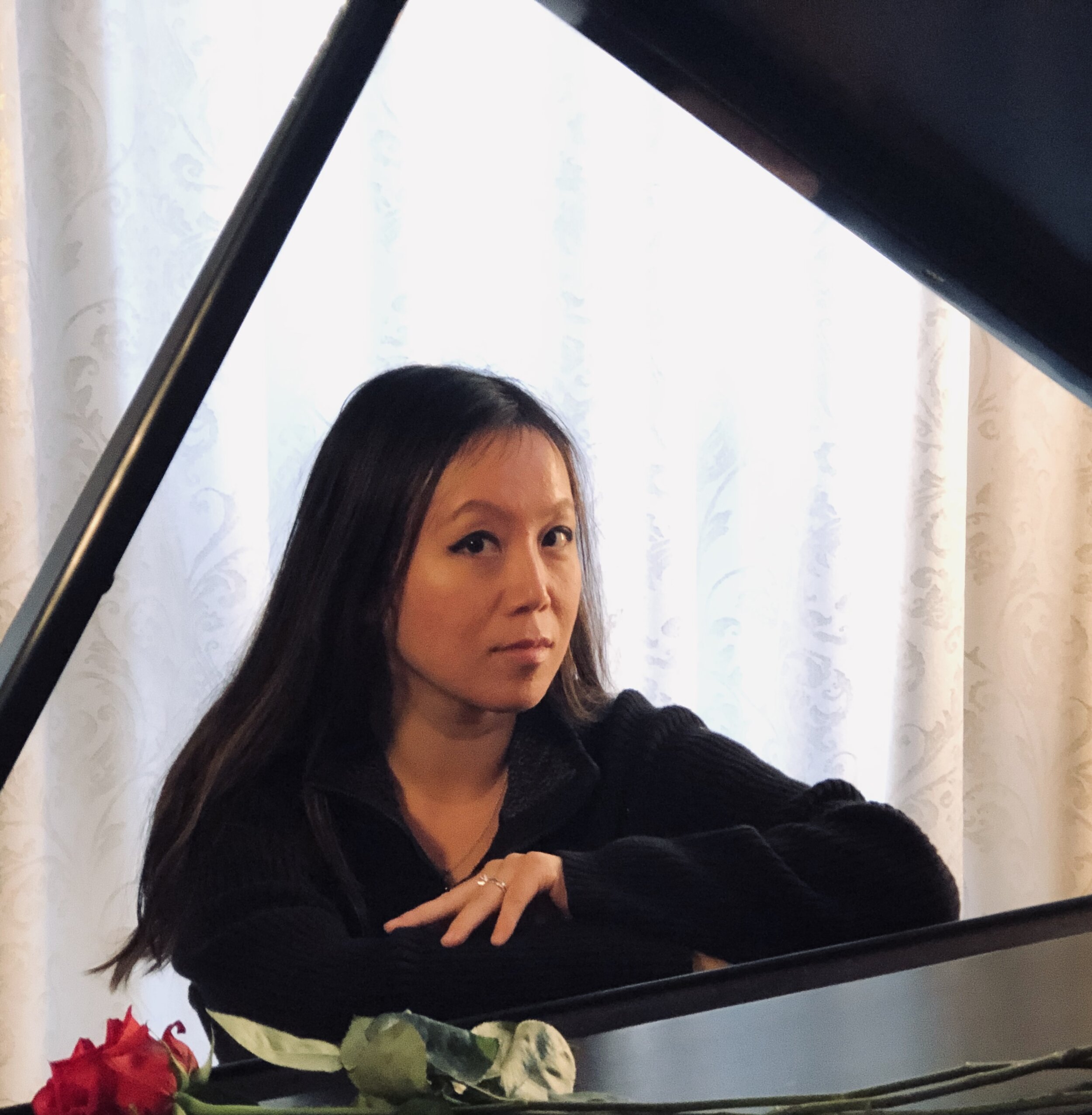 Tanya Lee, piano