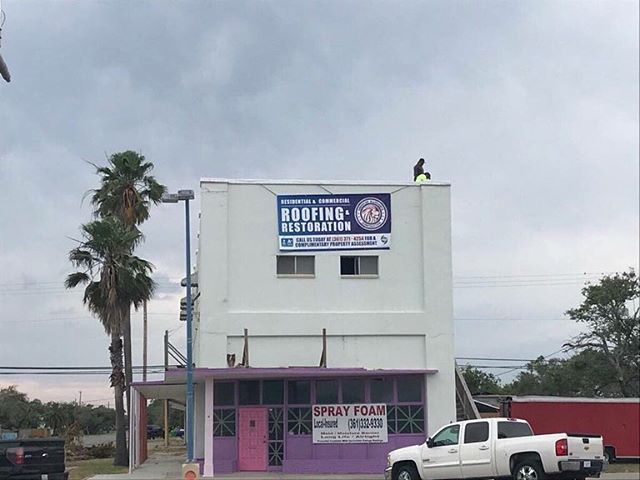 Did you know we professionalize in both residential and commercial roofing? Here's a roofing project we recently did in Aransas Pass, TX that's TPO material. 
We love seeing happy customers!