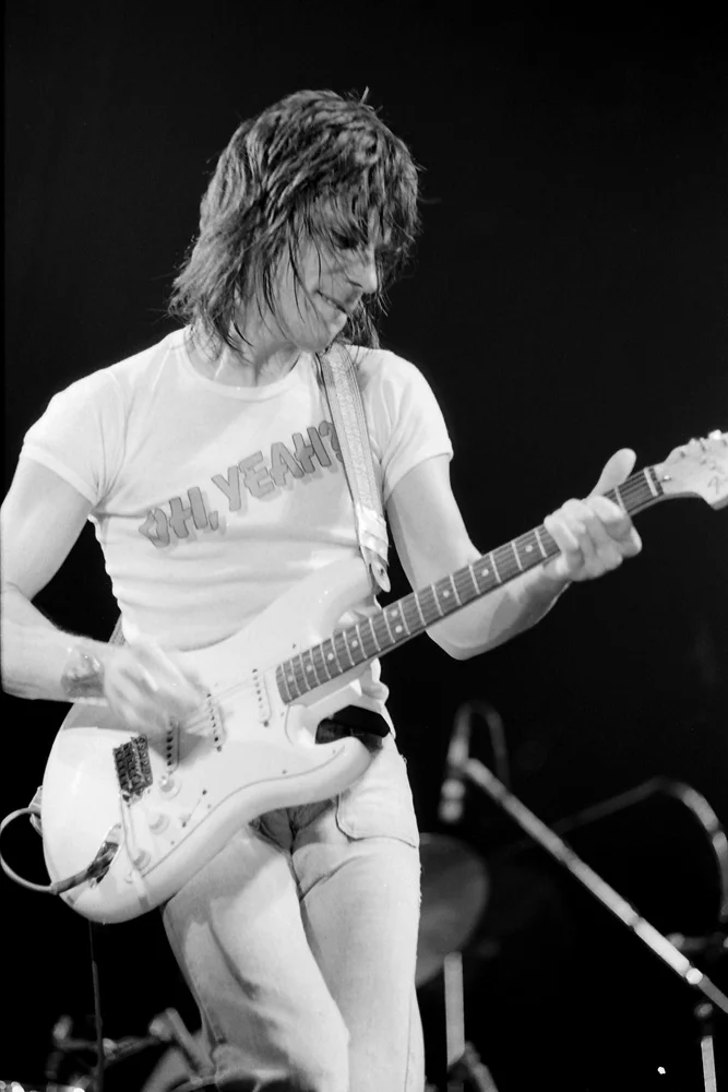 JEFF BECK LIVE BW 1975 NZ 01.jpg