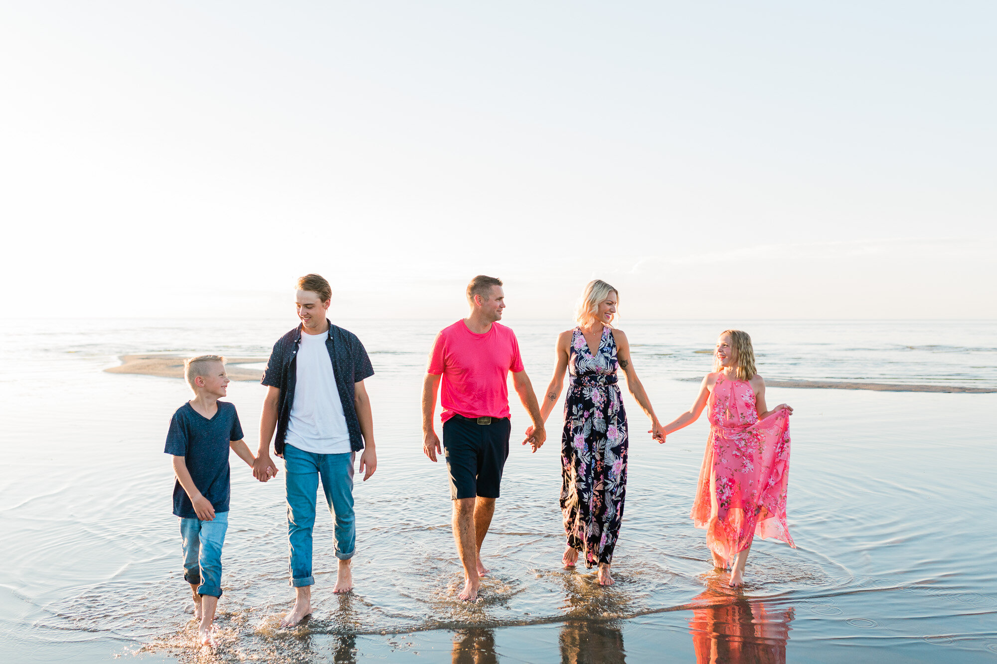 manitoba_lake_delta_beach_family_session-32.jpg