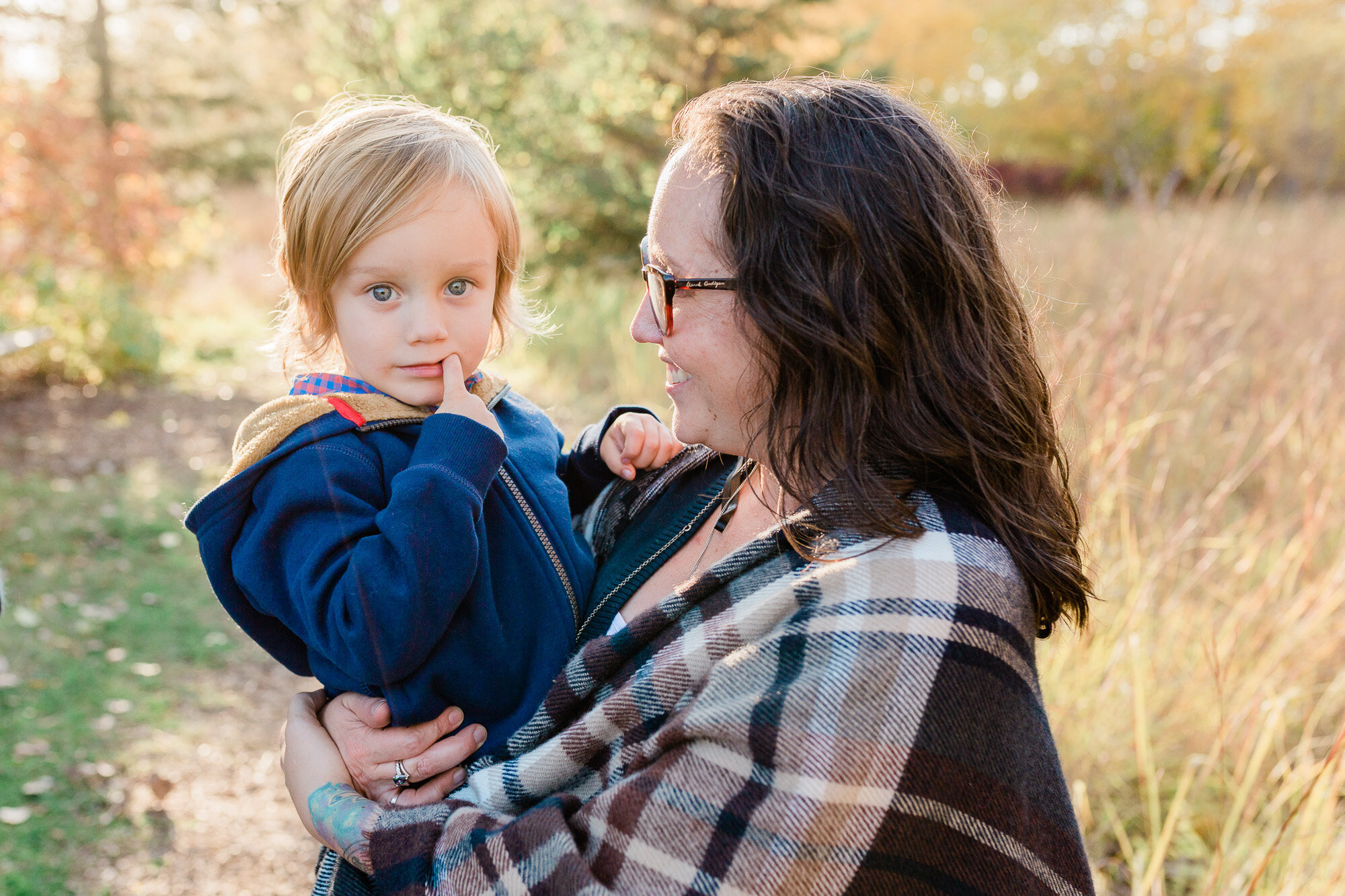 Winnipeg_Henteleff_Park_Fall_Family_Session-9.jpg