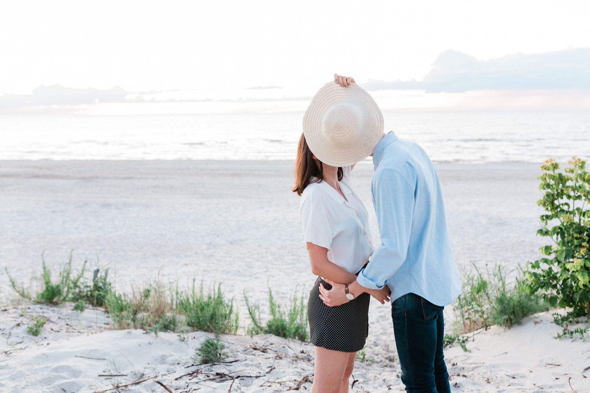 winnipeg_in_home_session_beach_session_couples-42.jpg