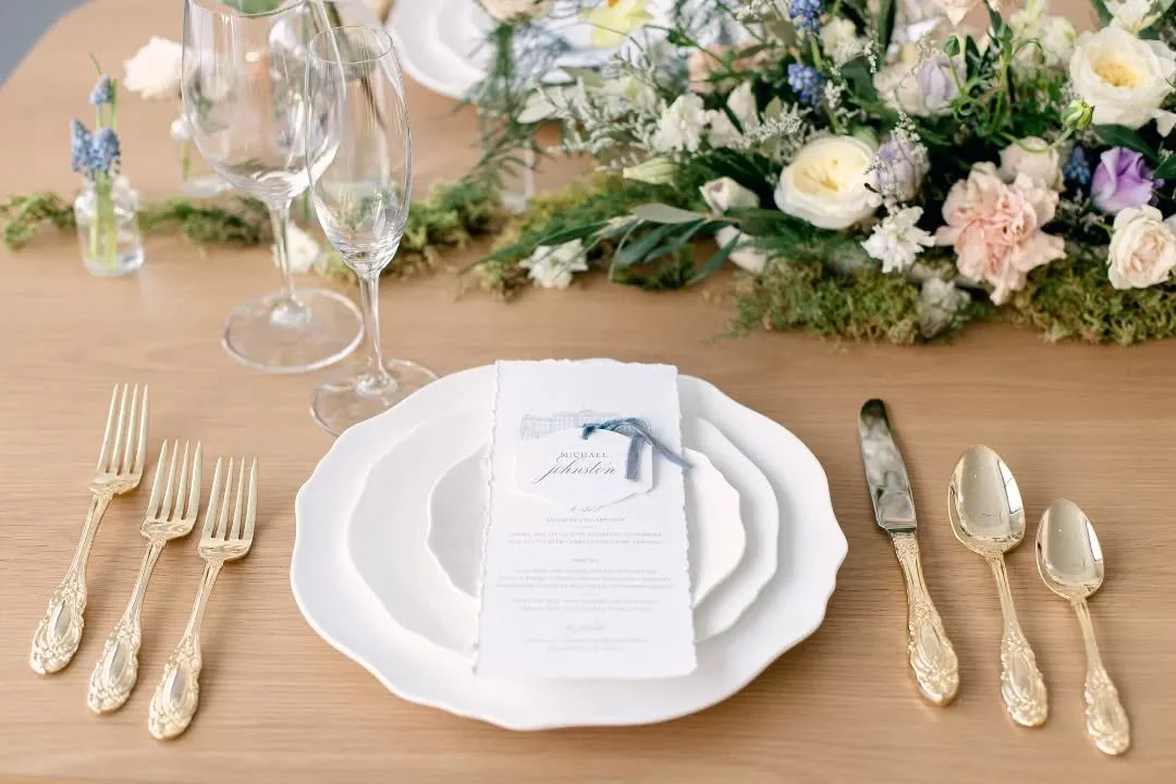 Beautiful details from a magical day 💫
&bull;
Creative Director and Stylist: @evergreenweddings.co
Floral Designer: @cassiemaedesignco
Venue: @wag_ca 
Stationery: @pinkpeonypress
Tablescape Details: @collectiveeventrentals_
